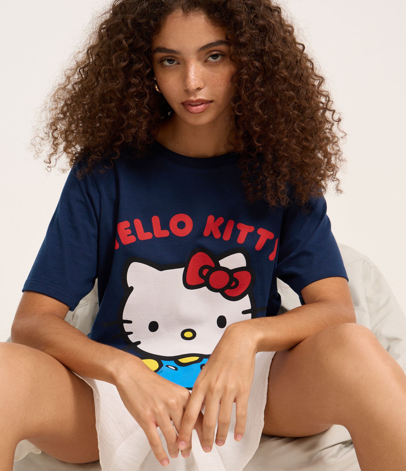 Camiseta Alongada em Algodão com Estampa Hello Kitty Azul Marinho 1
