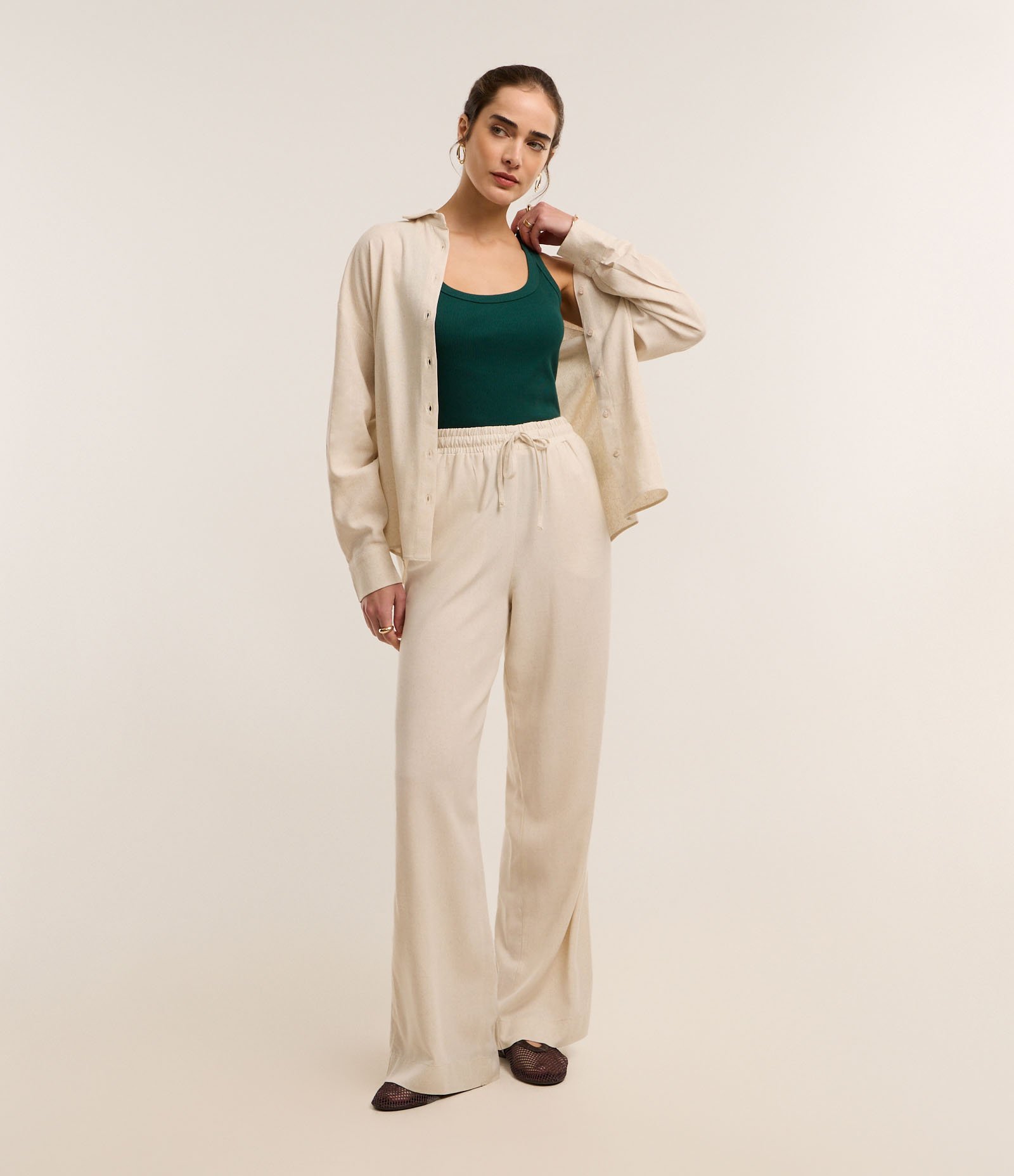 Blusa Regata em Ribana com Decote U Verde 2