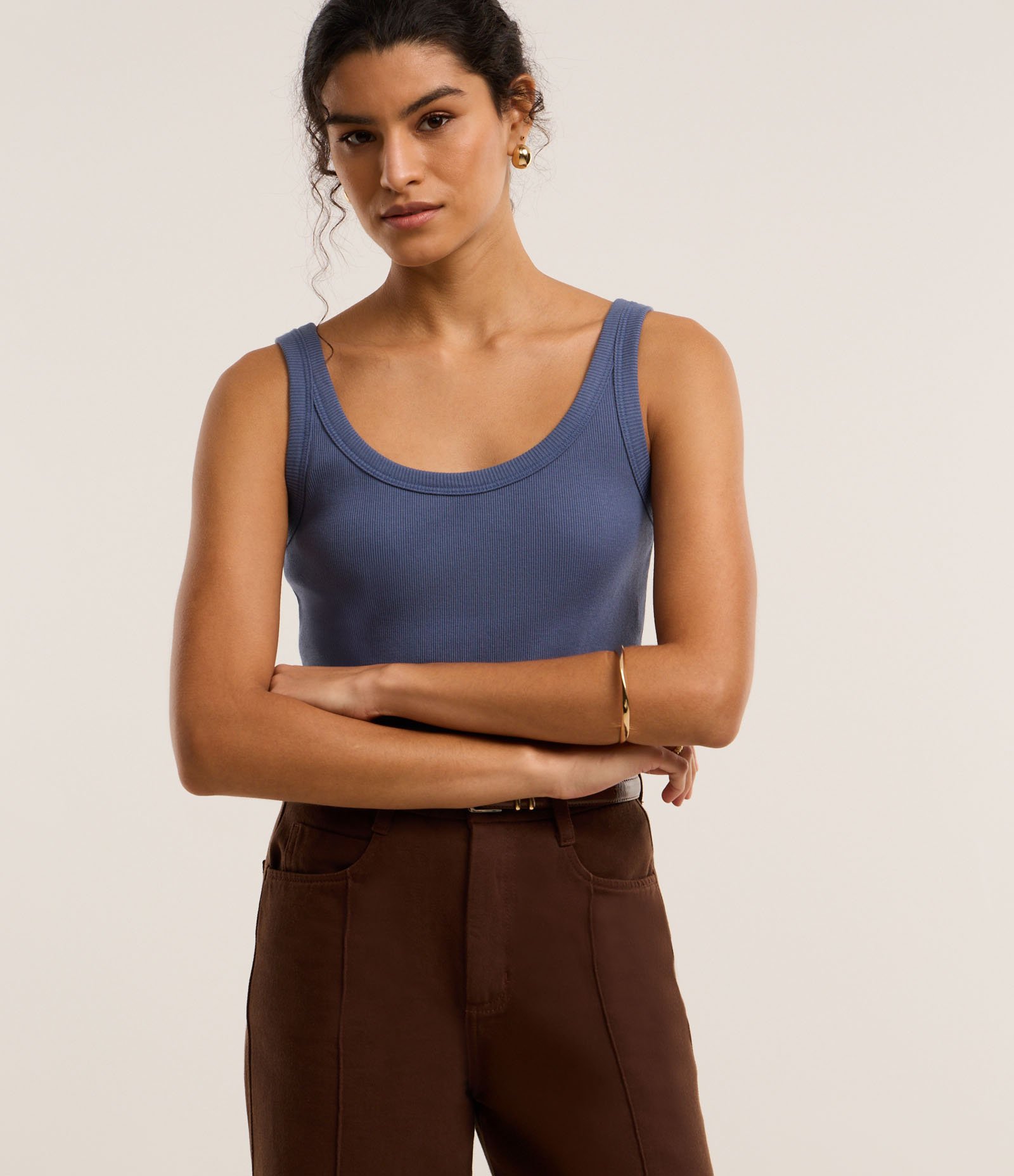 Blusa Regata em Ribana com Decote U Azul 3