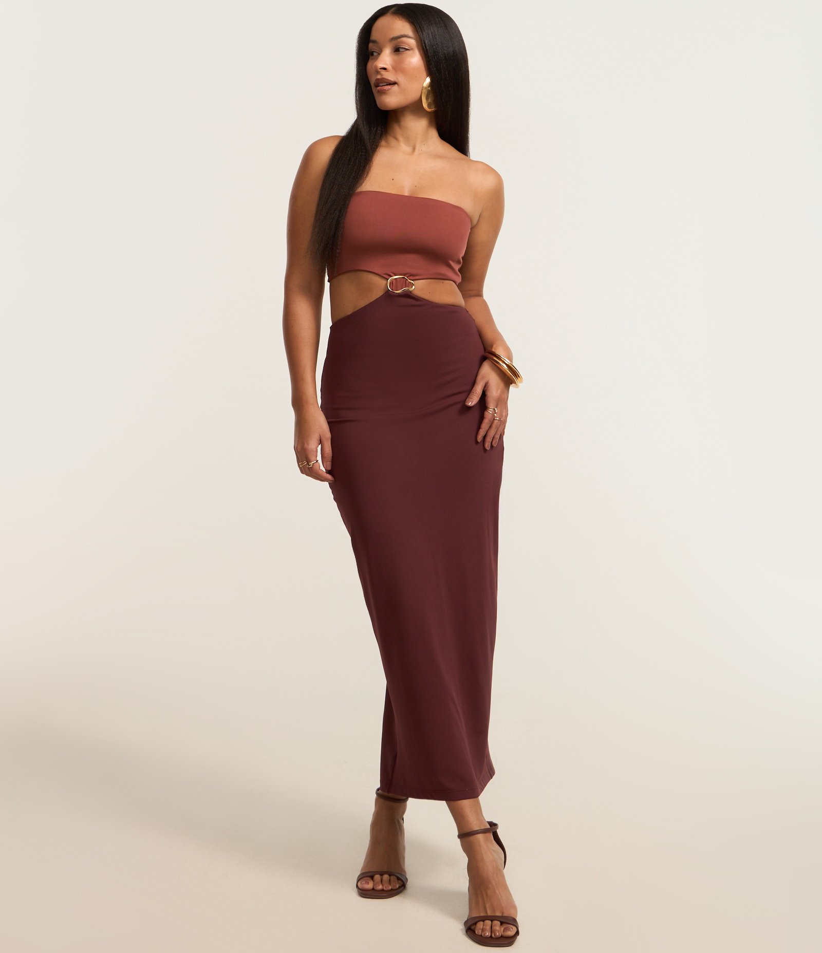 Vestido sem Manga em Jersey Bicolor com Recorte e Aviamento Frontal Marrom 1