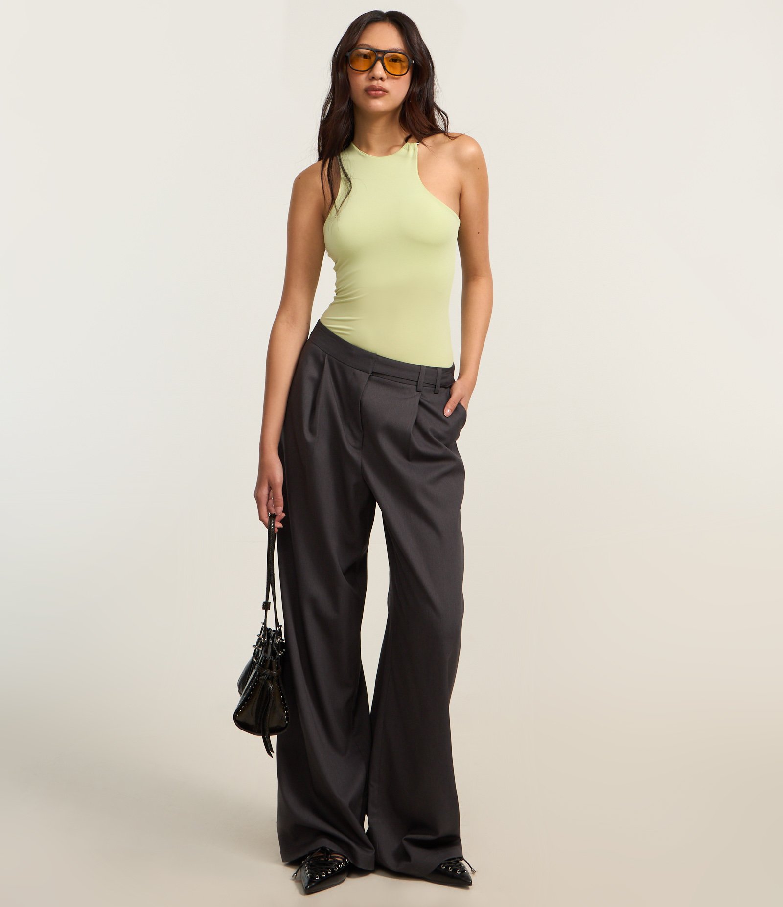 Blusa em Microfibra com Aviamento no Ombro Verde Claro 2