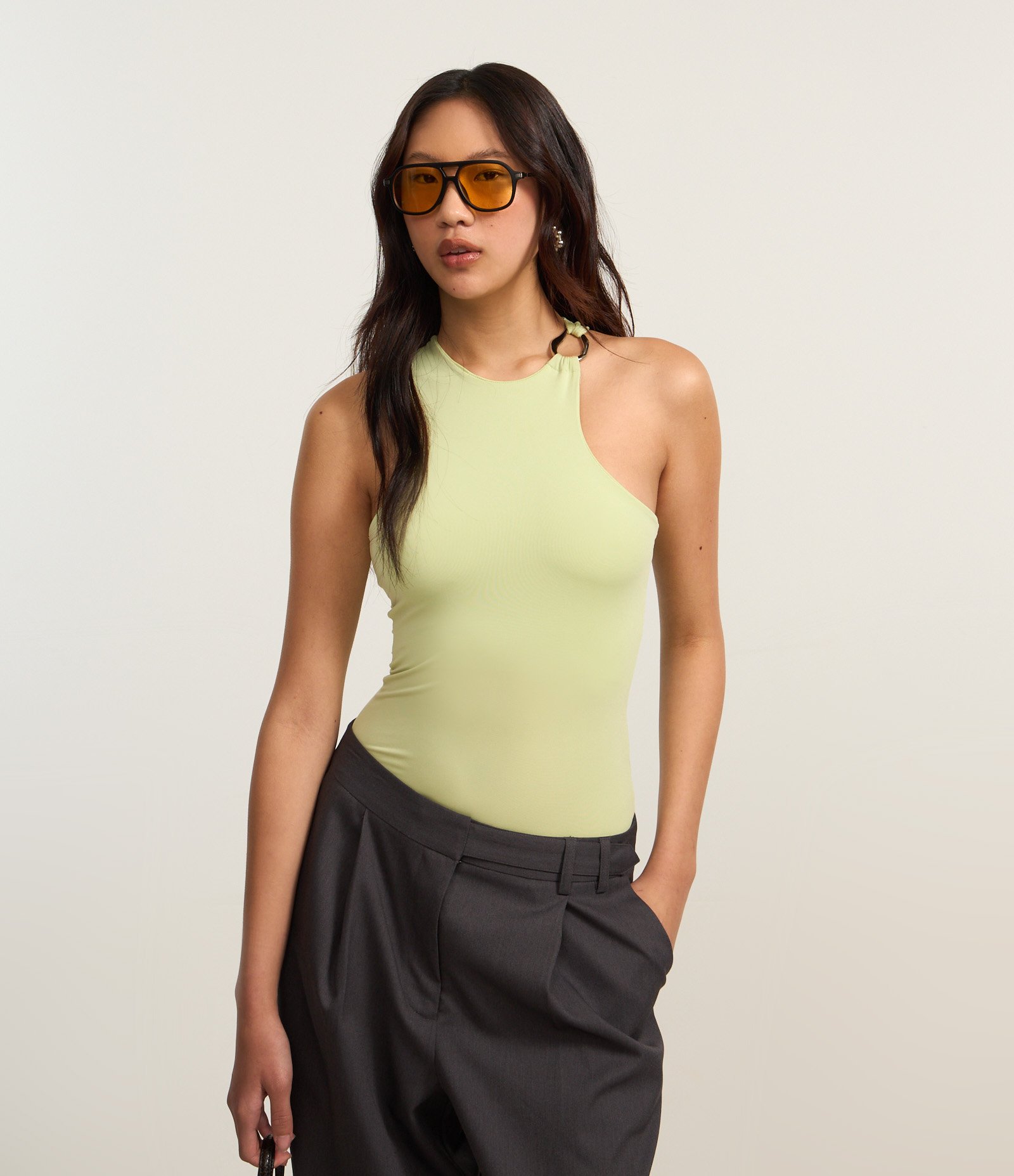 Blusa em Microfibra com Aviamento no Ombro Verde Claro 3