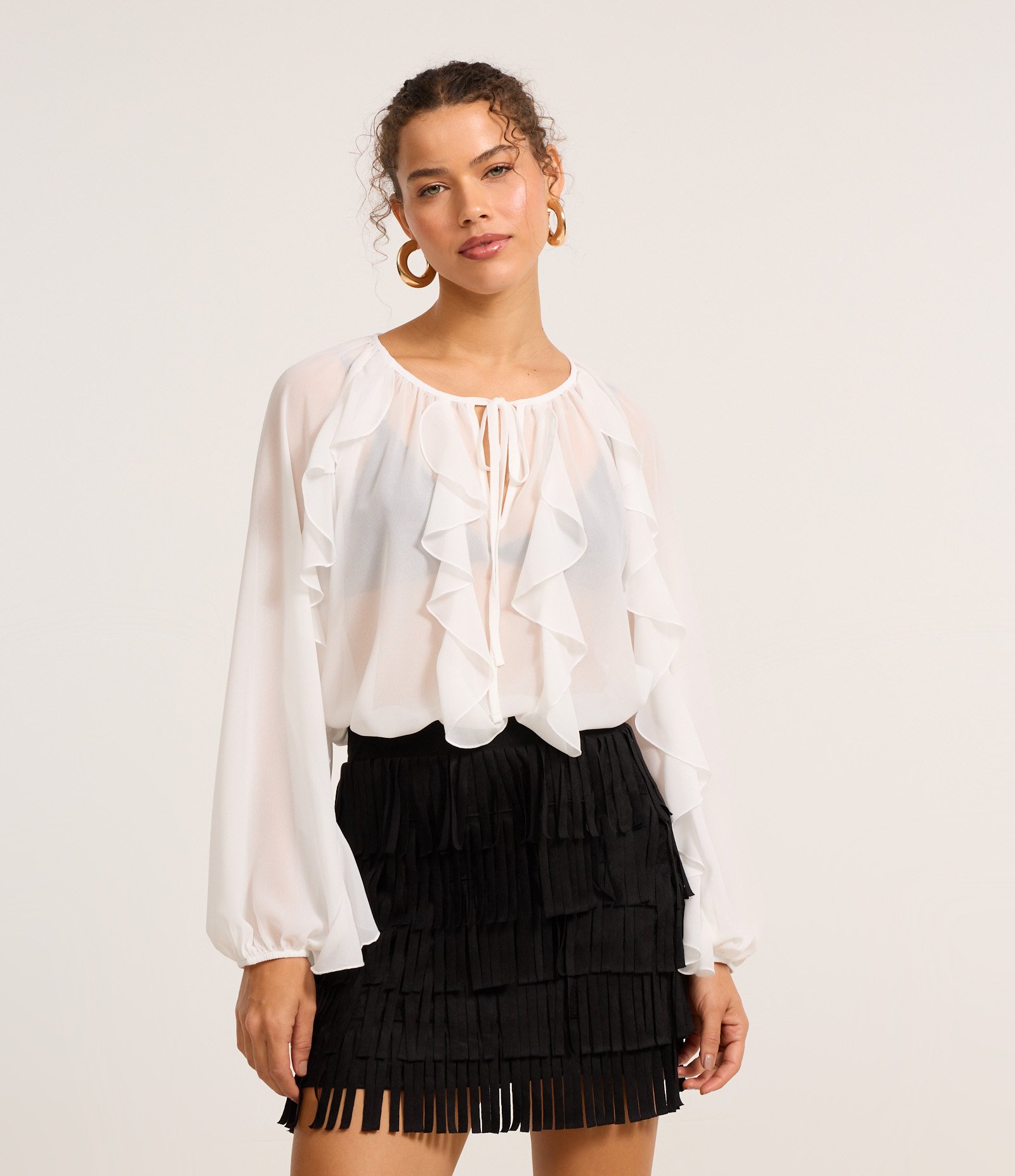 Blusa Bata Boho em Chiffon com Babados e Amarração Branco 3