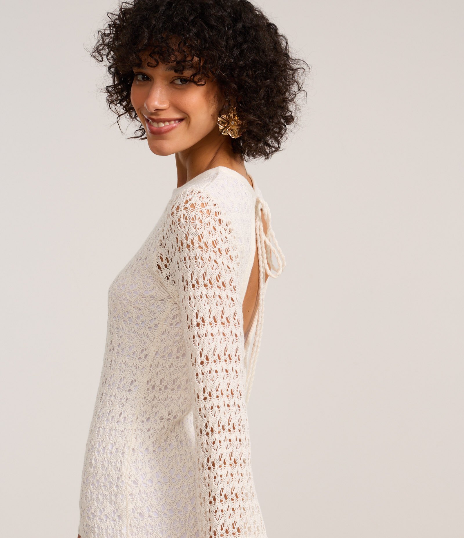 Vestido Curto em Tricô com Costas Abertas Branco 4