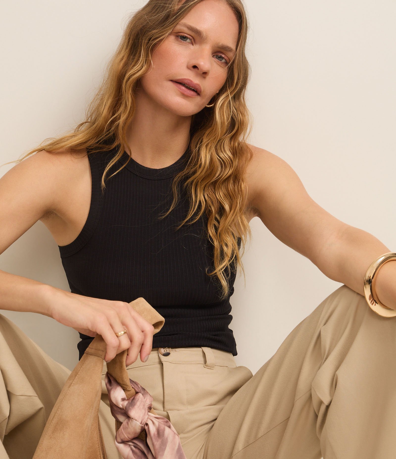 Blusa Regata em Ribana com Textura Canelada Preto 6