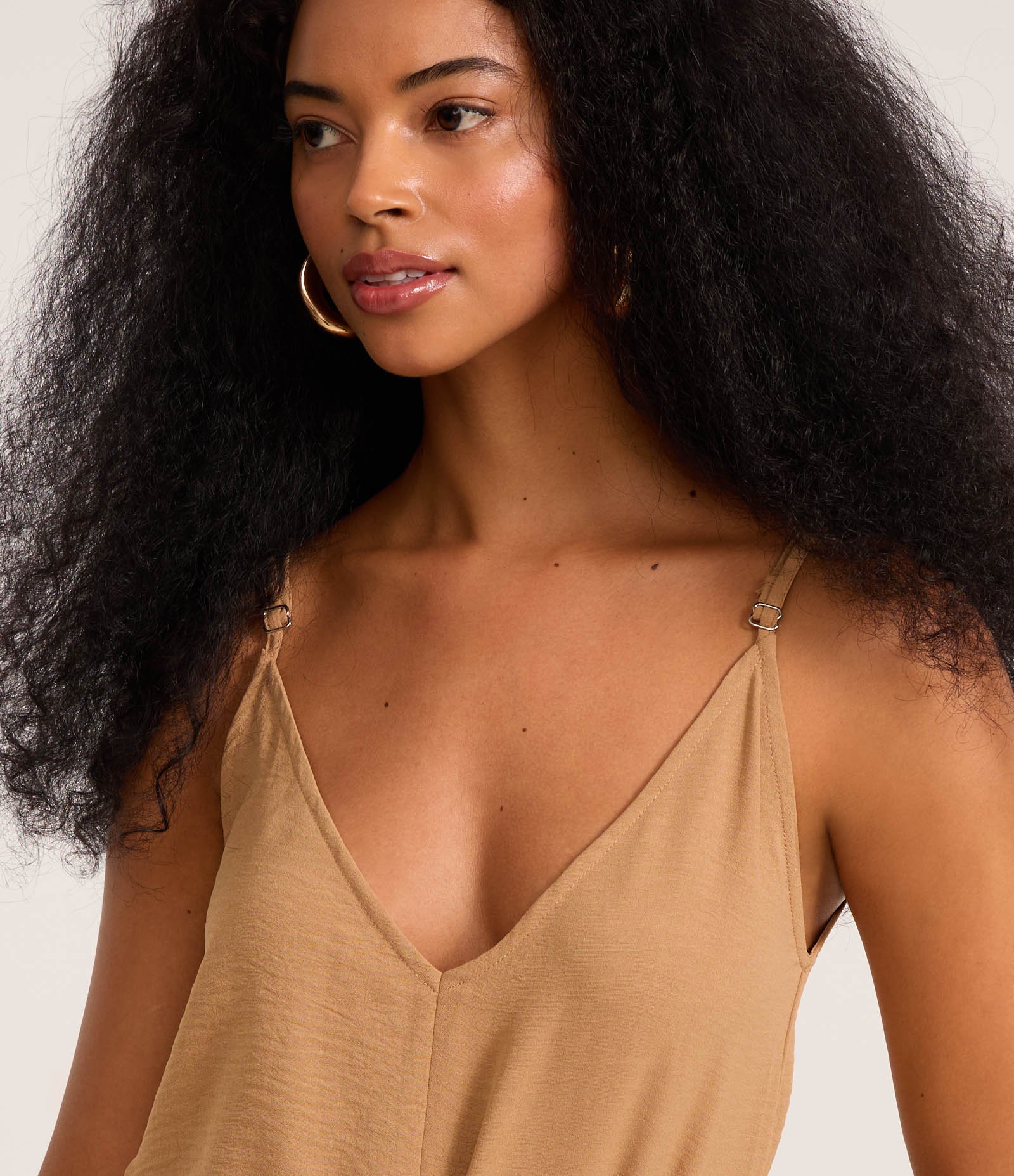 Vestido Long Midi em Crepe com Alcinhas Caramelo 3