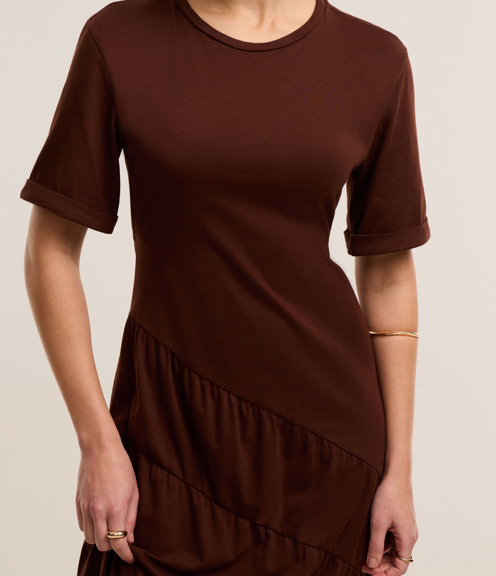 Vestido Evasê Midi em Algodão com Recorte Espiral Marrom 4