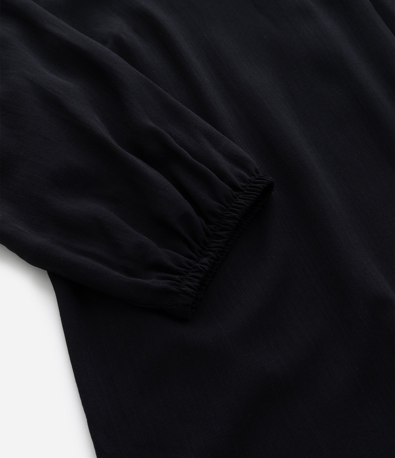 Blusa em Viscose com Manga 3/4 Curve & Plus Size Preto 7