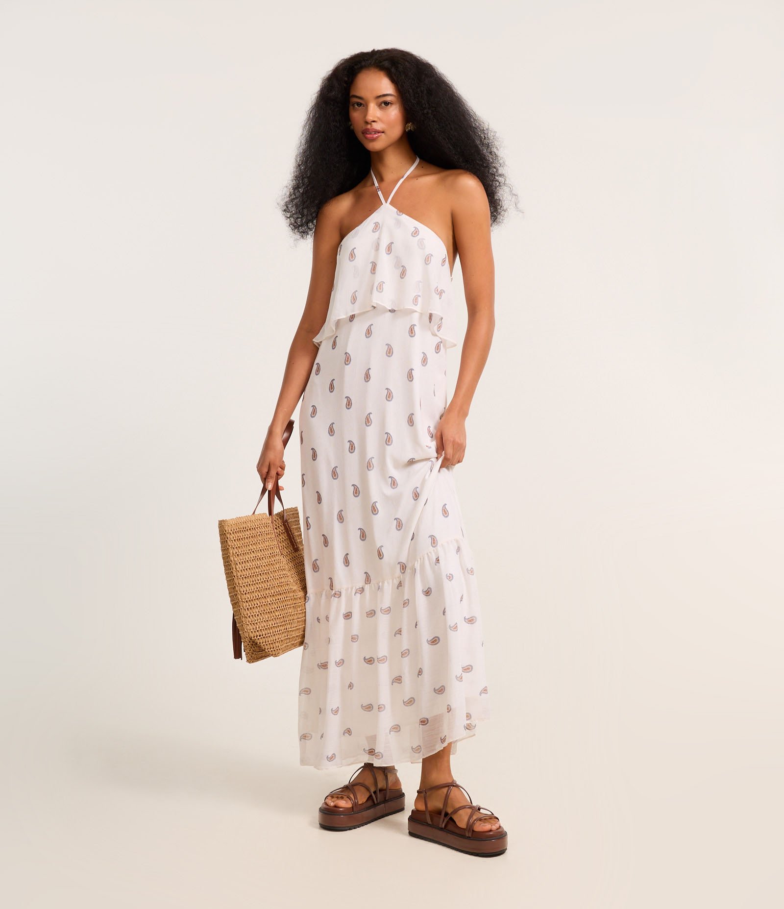 Vestido Longo Boho em Chiffon com Babado e Estampa Paisley Branco 1