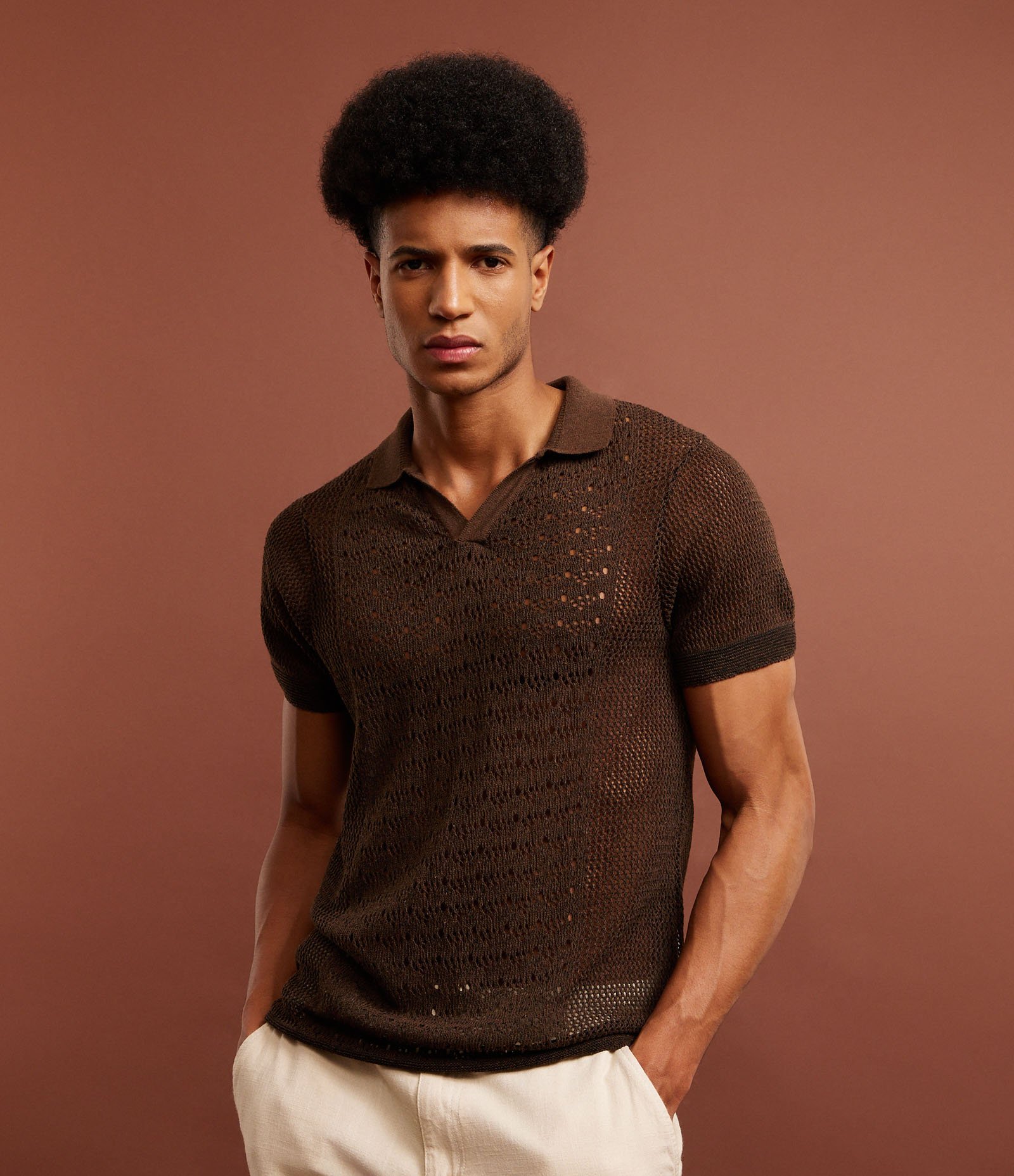 Camisa Polo Regular com Efeito Crochê Marrom 6