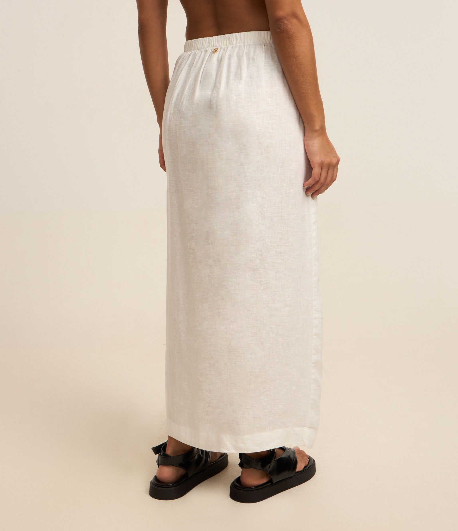 Saída de Praia Saia Transpassada em Linho Branco 4