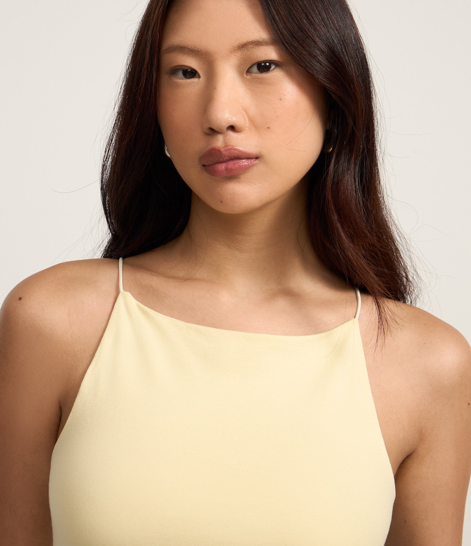 Blusa sem Manga com Decote Halter e Alça Elástico 3