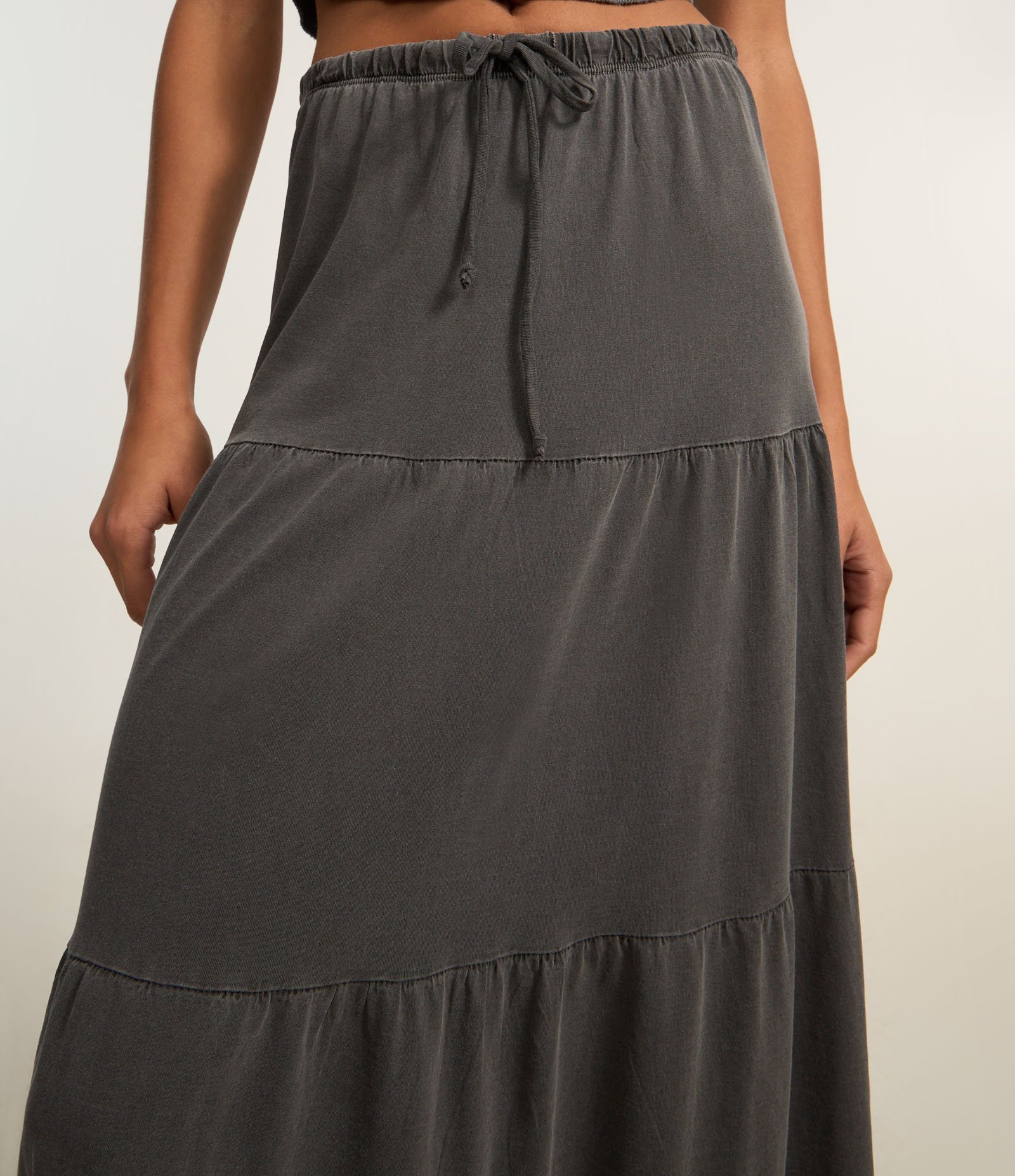 Saia Evasê New Midi em Algodão Estonado com Babados Cinza 4