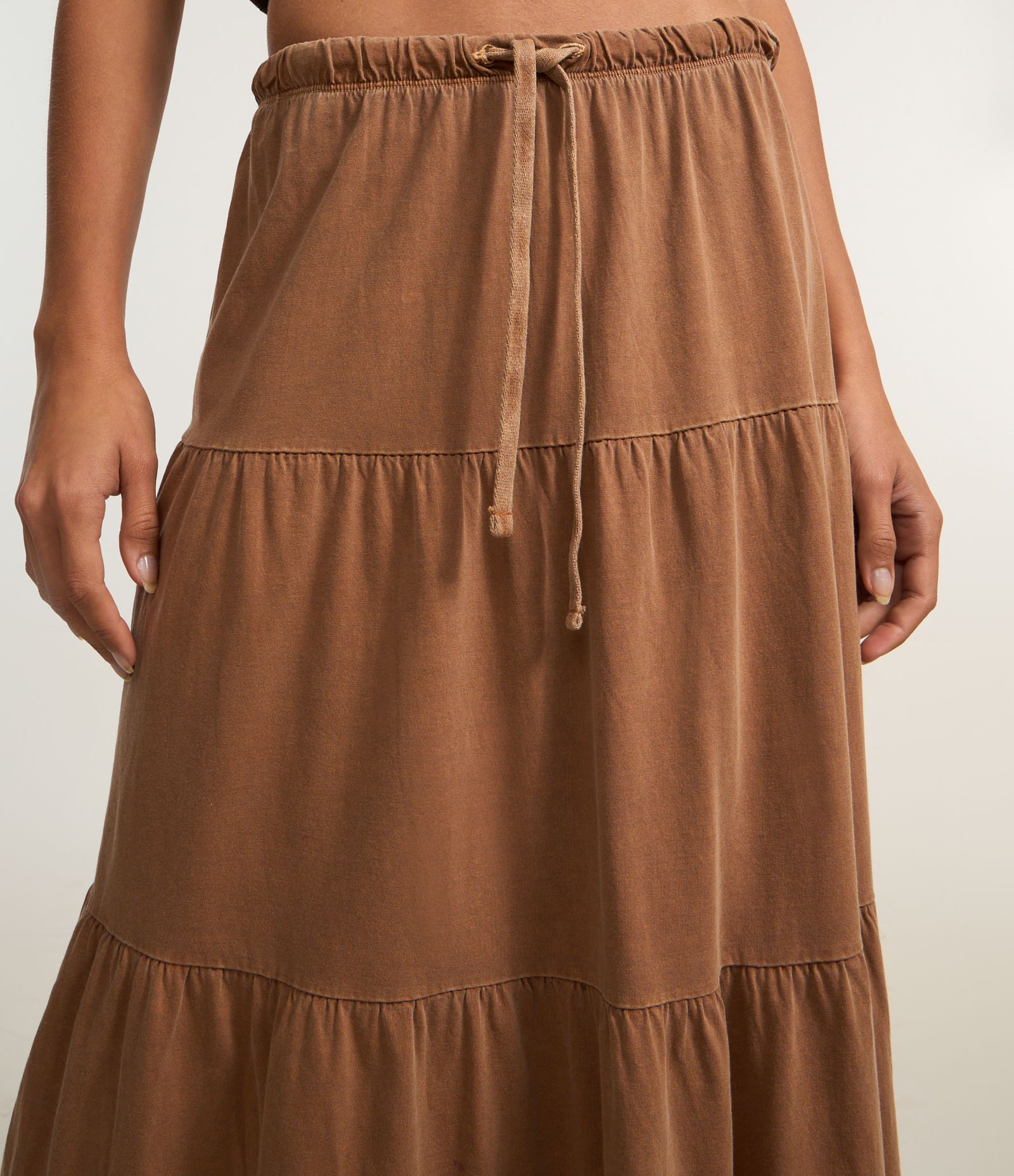 Saia Evasê New Midi em Algodão Estonado com Babados Marrom 4