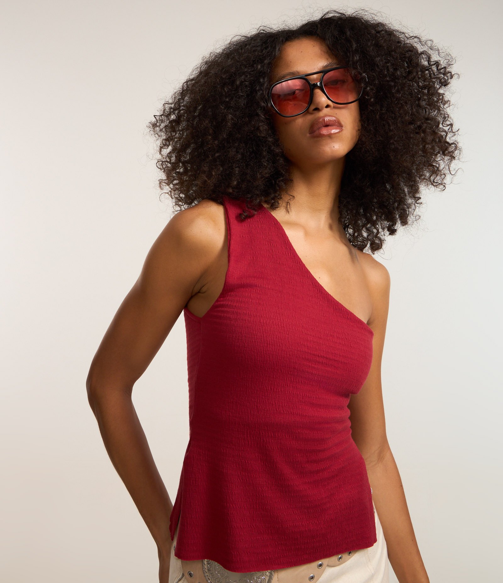 Blusa Texturizada com Ombro Só Vermelho 1