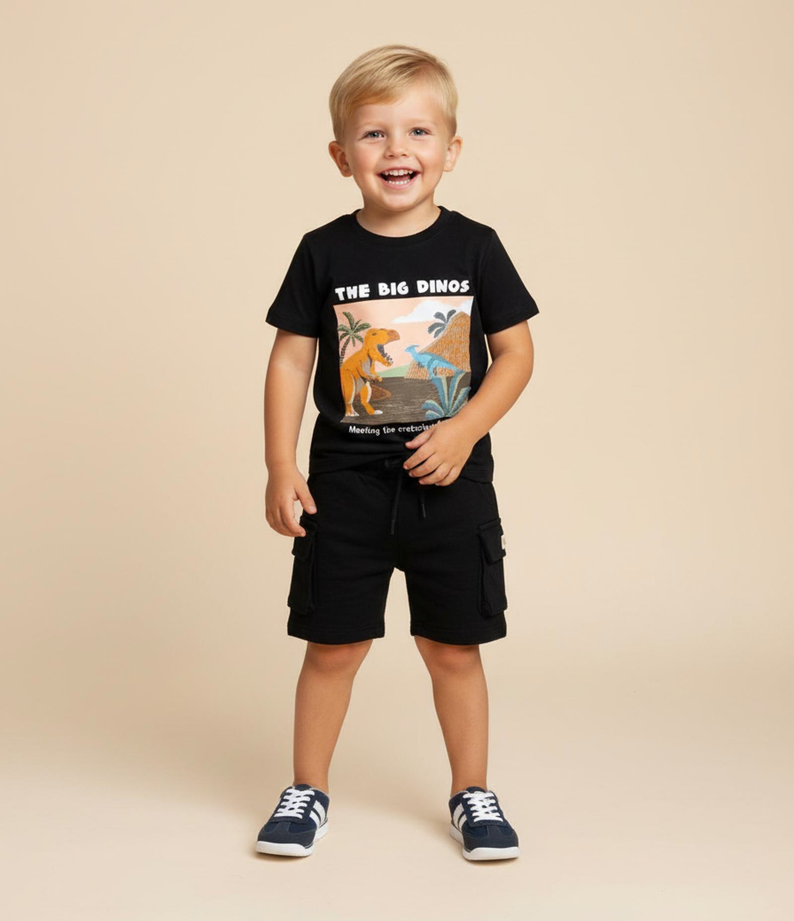 Bermuda Infantil em Moletom com Bolso Cargo - Tam 1 a 6 Anos Preto 1