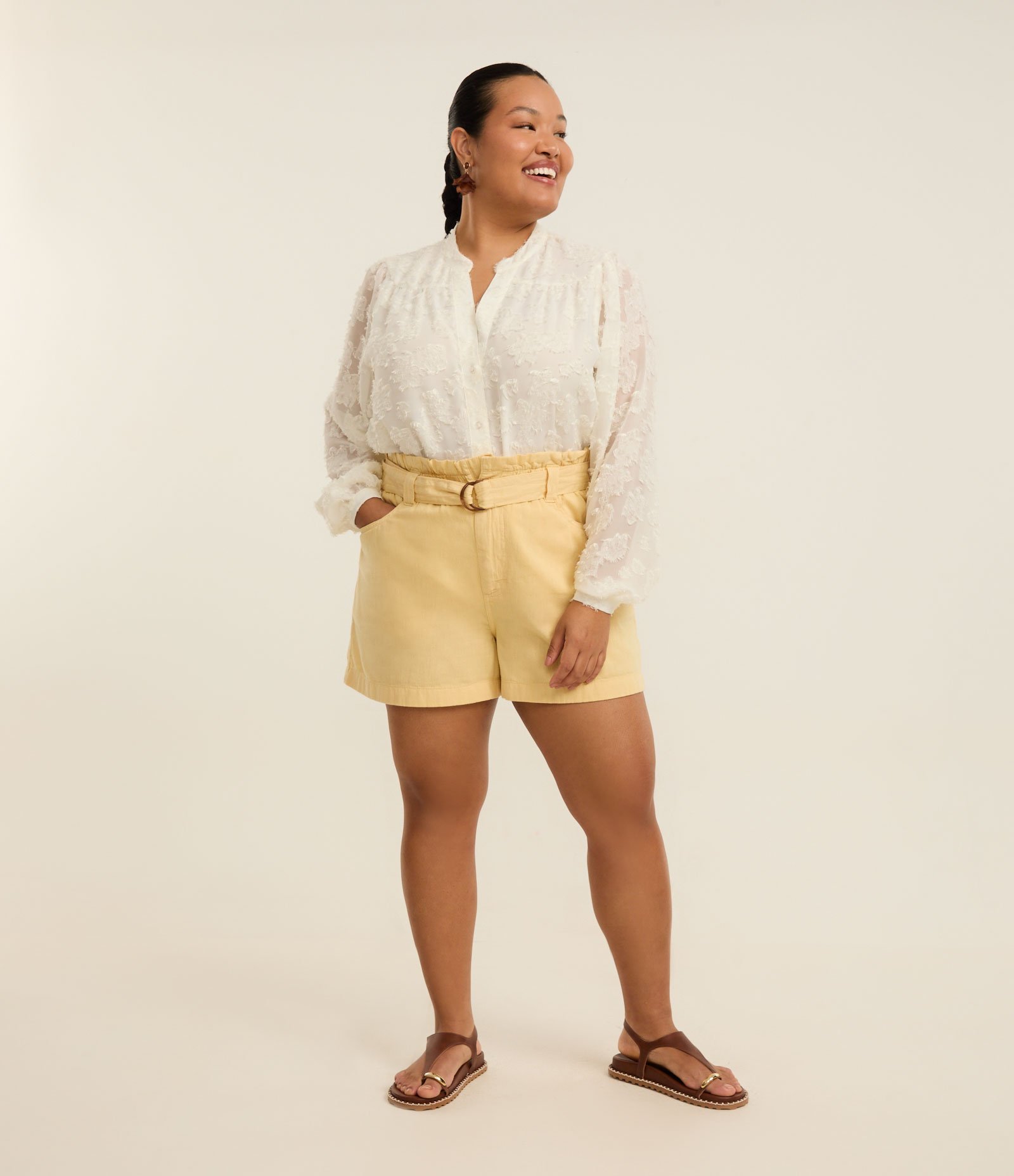 Camisa em Chiffon com Efeito Devorê e Pelinhos Curve & Plus Size Off White 2