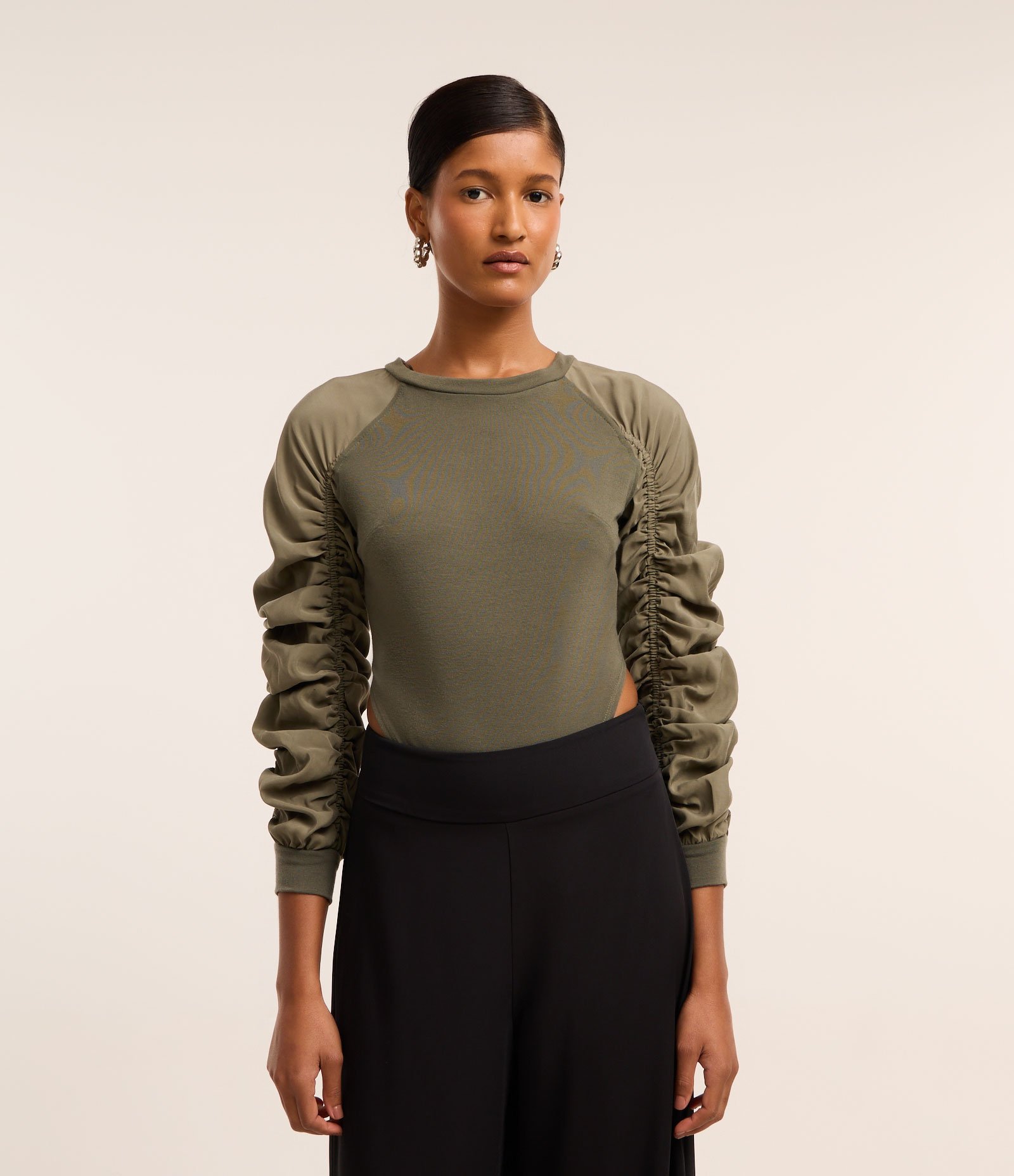 Body em Moletom com Efeito Franzido na Manga Verde 1