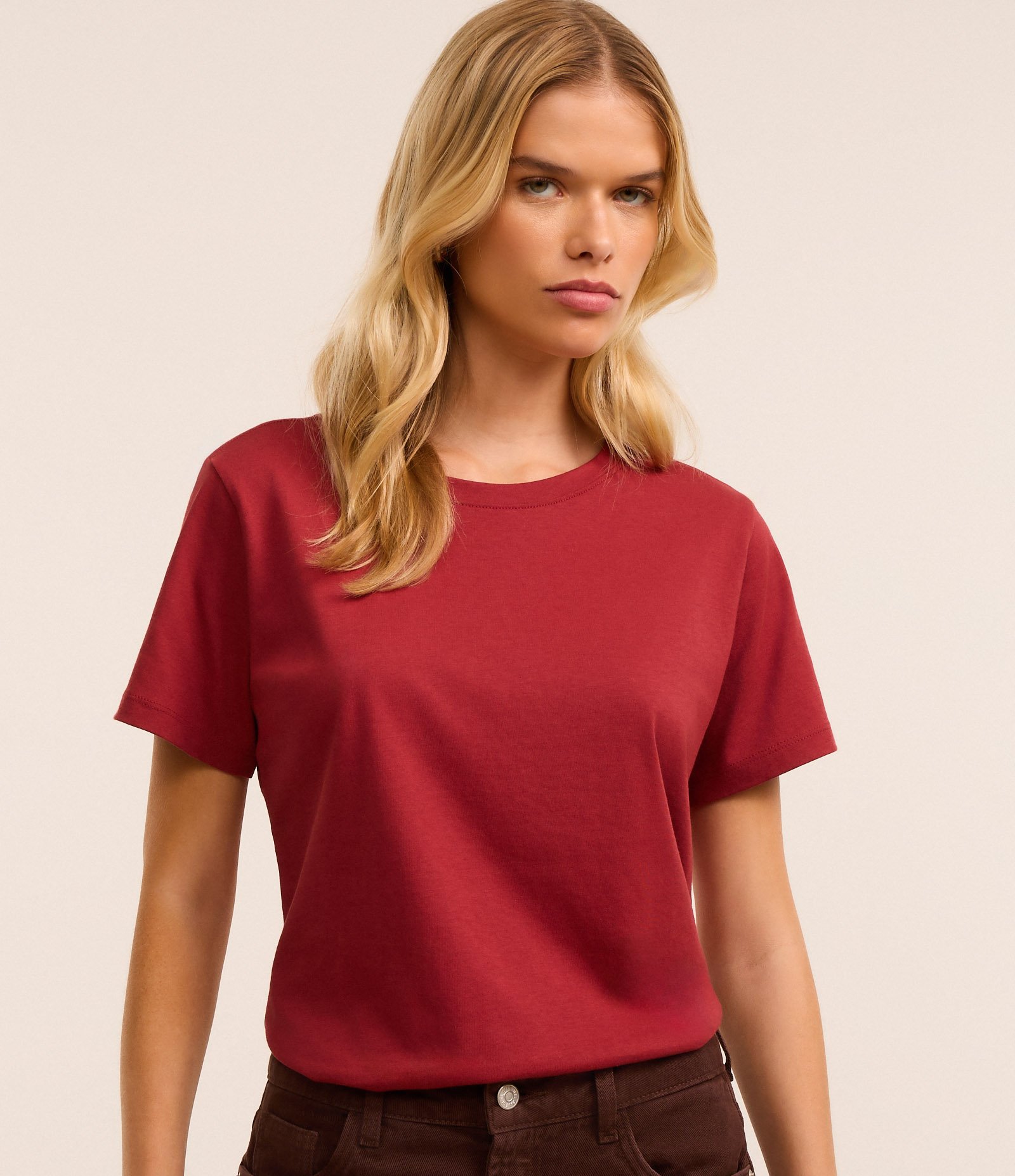 Camiseta Básica em Algodão com Manga Curta Bordô 2