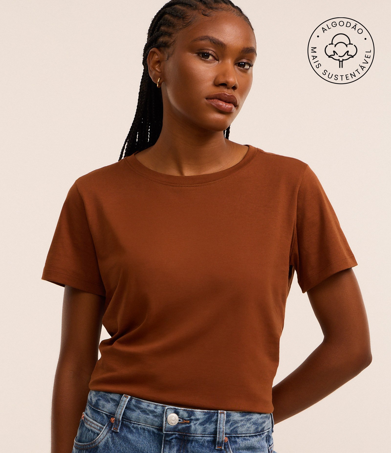 Camiseta Básica em Algodão com Manga Curta Marrom Caramelo 1