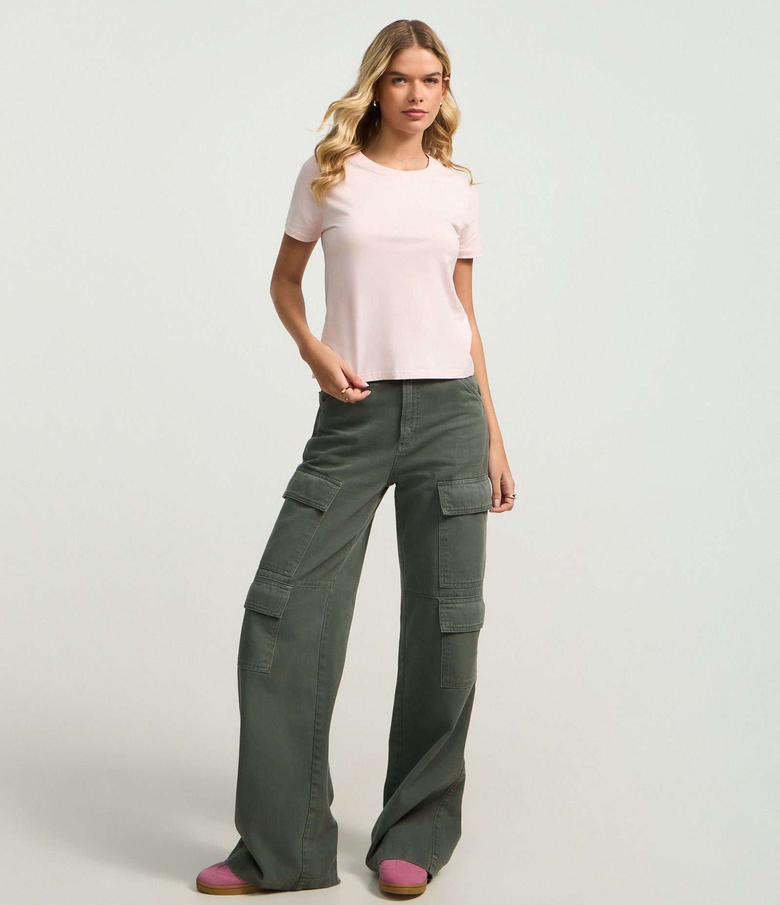 Camiseta Regular Básica em Algodão Rosa Claro 2