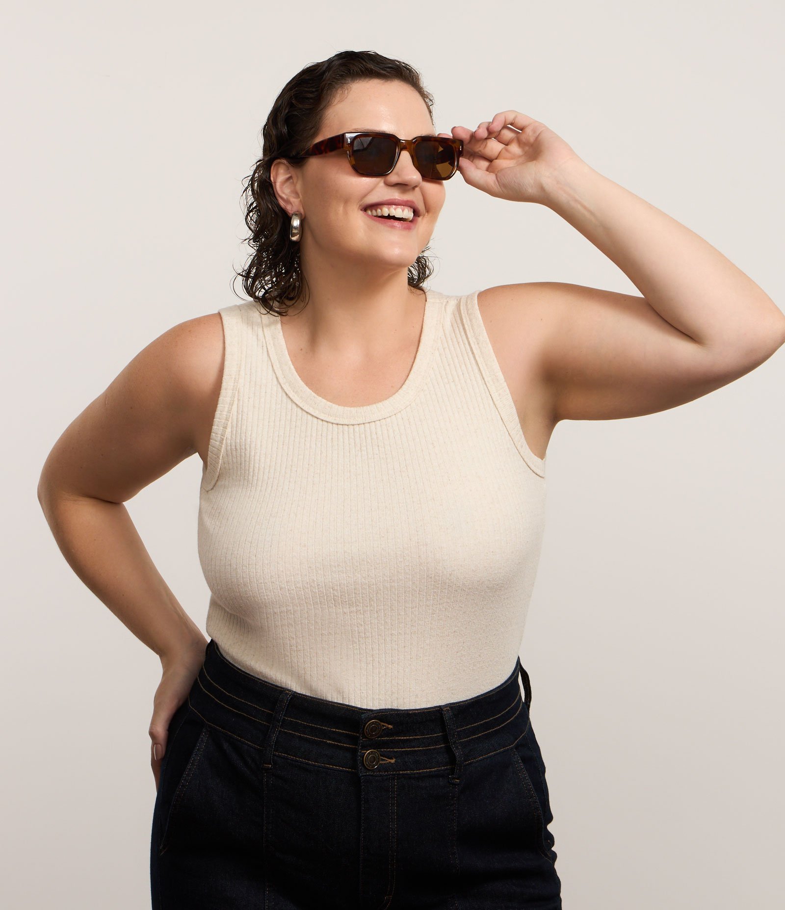 Blusa Regata em Ribana com Textura Curve & Plus Size Bege 1
