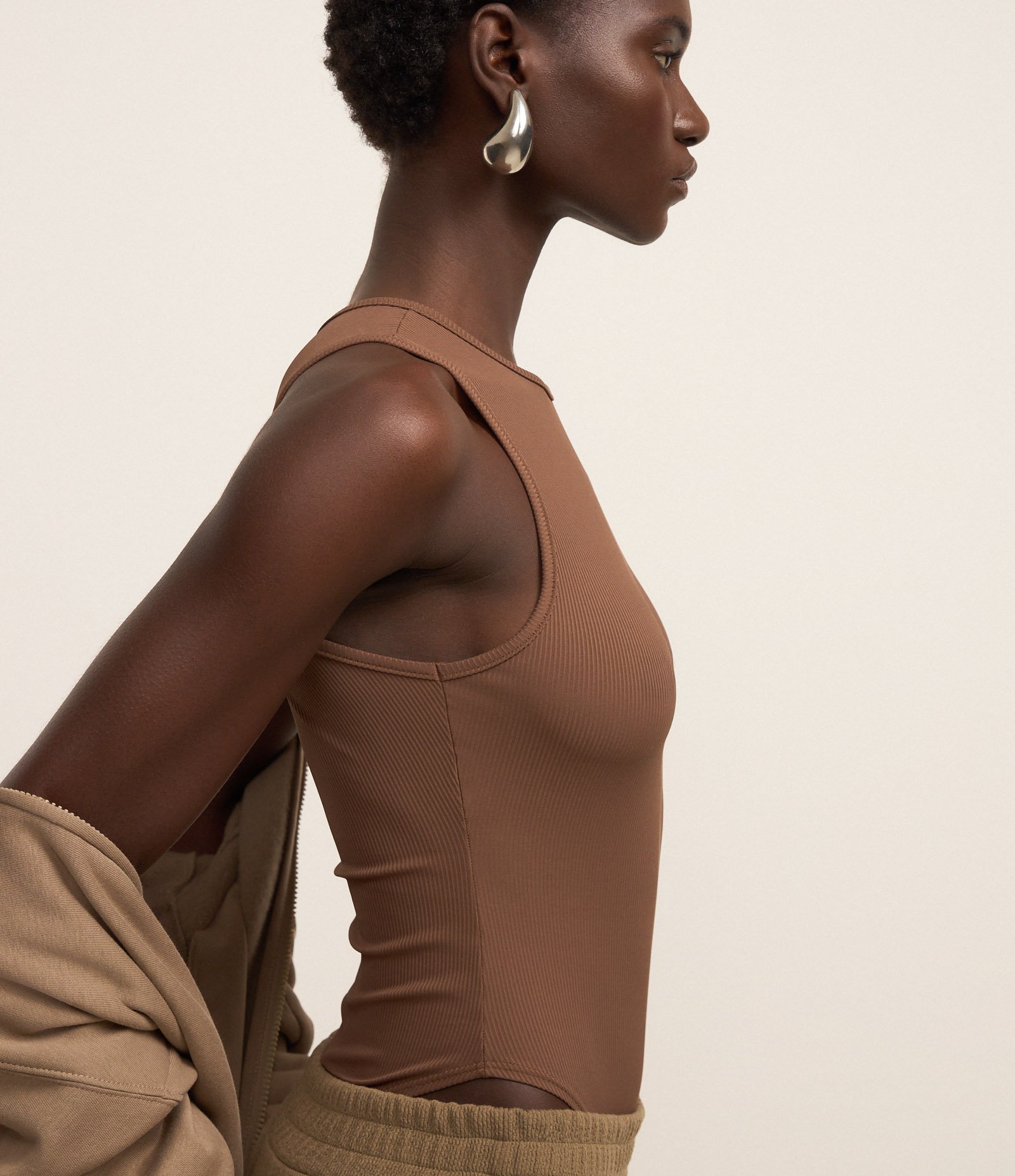 Body sem Manga em Ribana de Poliamida Marrom 3