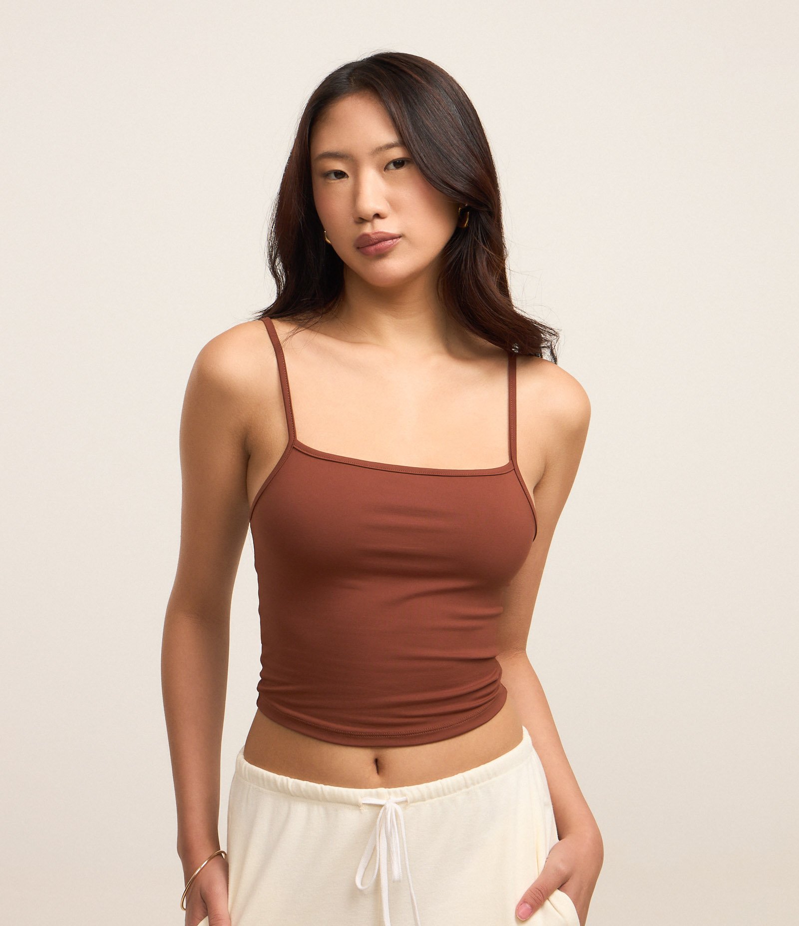 Blusa Cropped de Alcinha em Poliamida Marrom Caramelo 1