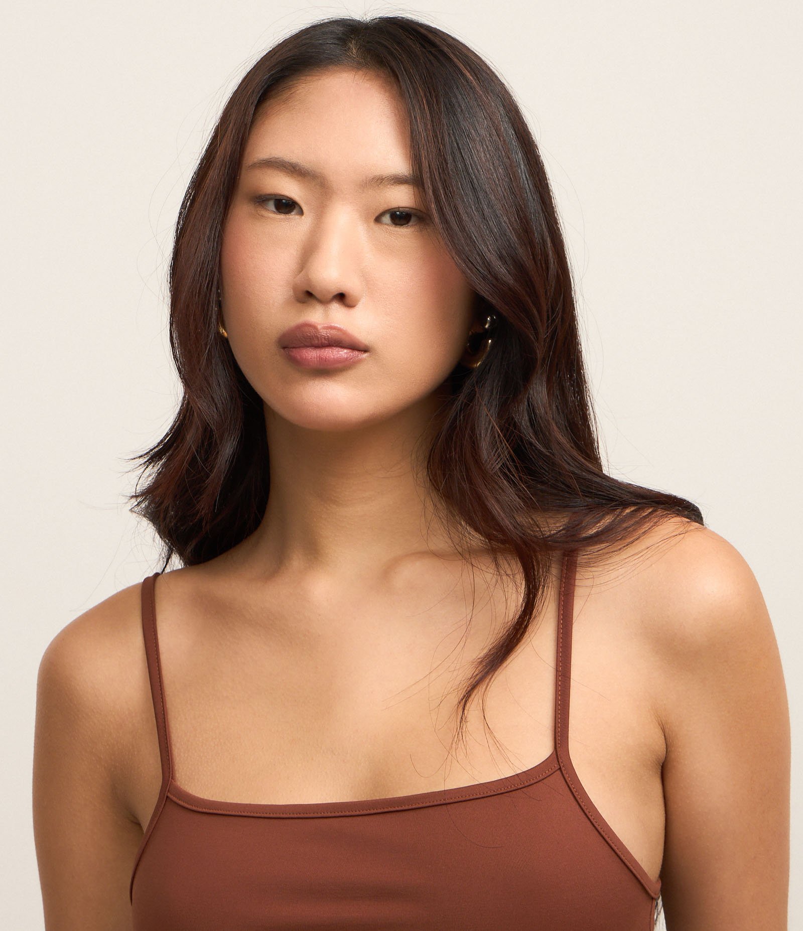 Blusa Cropped de Alcinha em Poliamida Marrom Caramelo 3