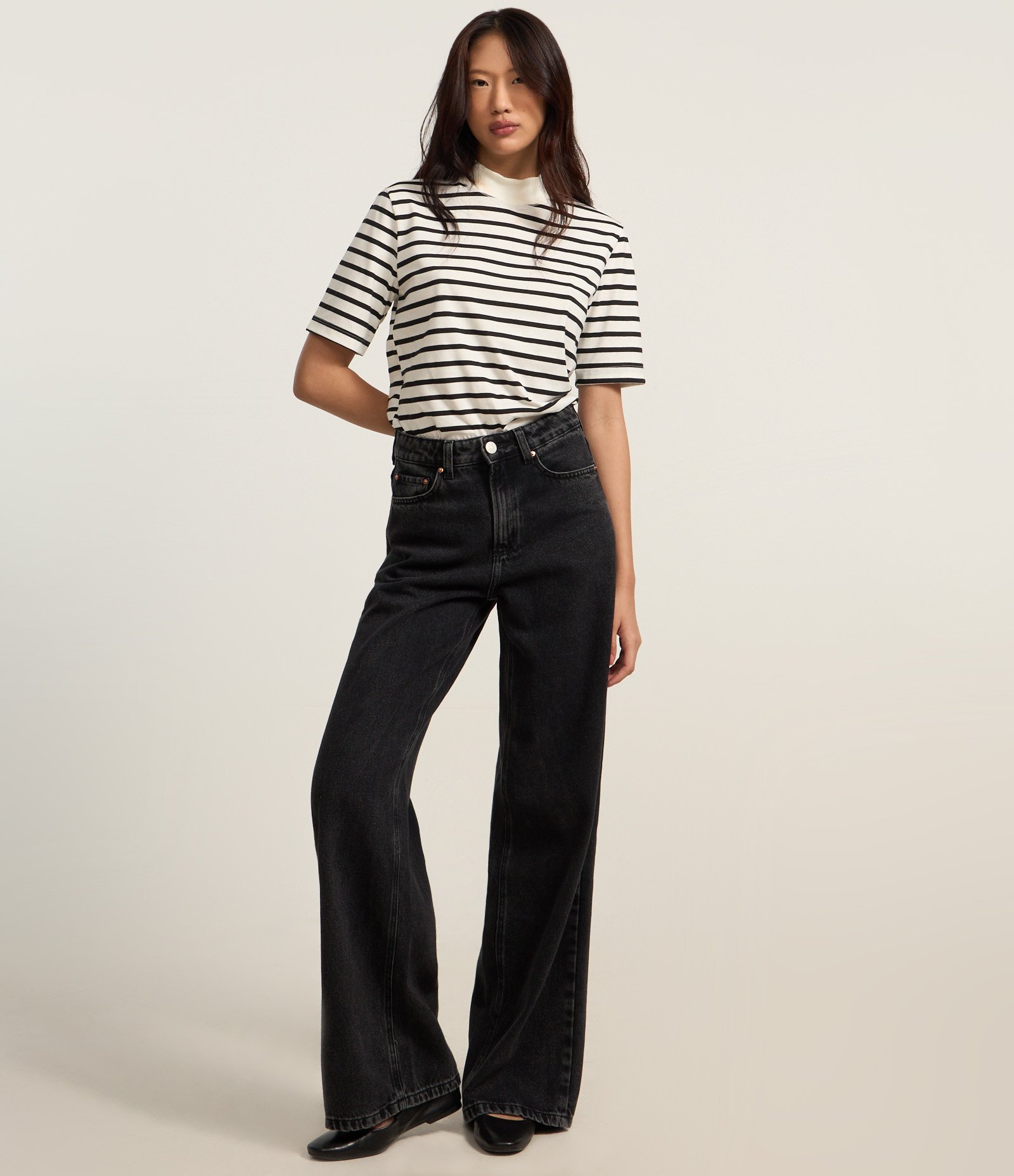 Camiseta em Algodão com Gola Alta e Listras Branco 2