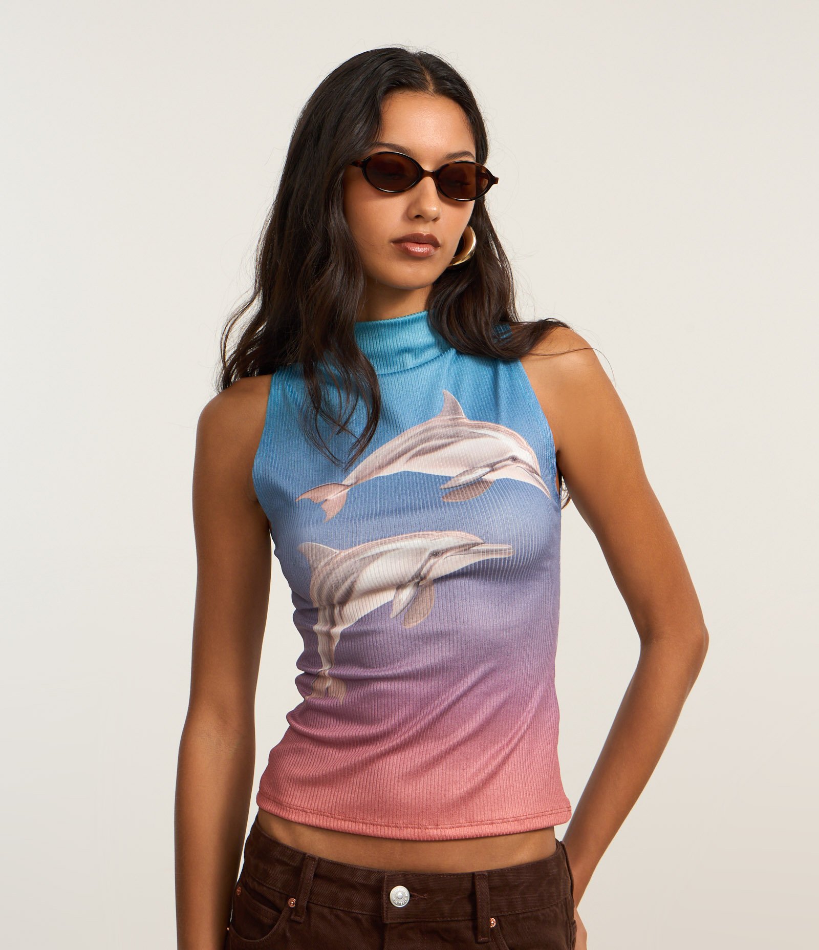 Blusa em Ribana com Gola Alta e Estampa Golfinho Azul 1