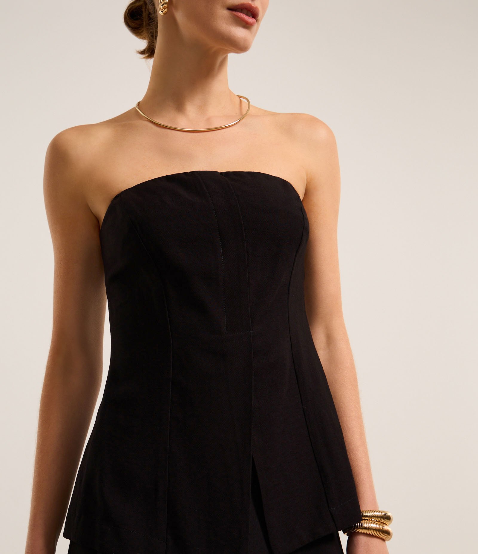 Blusa Tomara Que Caia Alfaiatada com Lastex nas Costas Preto 3