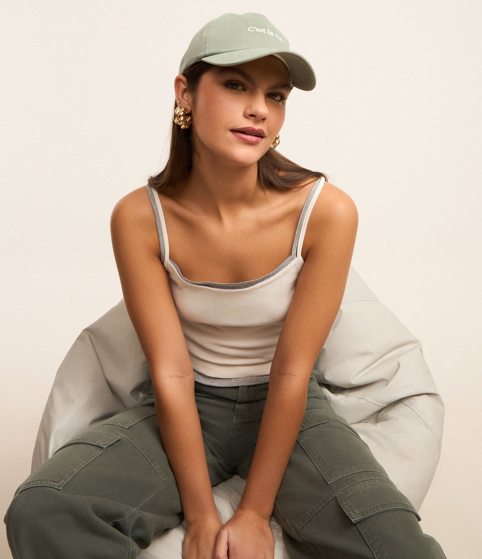 Blusa em Ribana de Alcinha com Trabalhado no Decote Branco 3