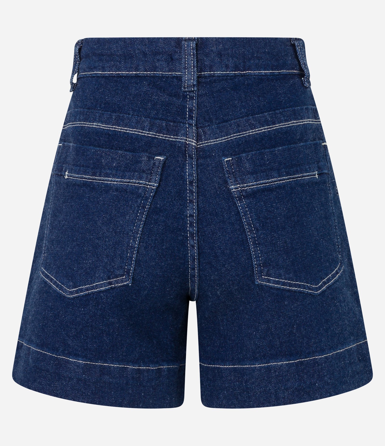 Short Regular em Jeans com Pesponto Contrastante e Bolso Faca Escuro 6