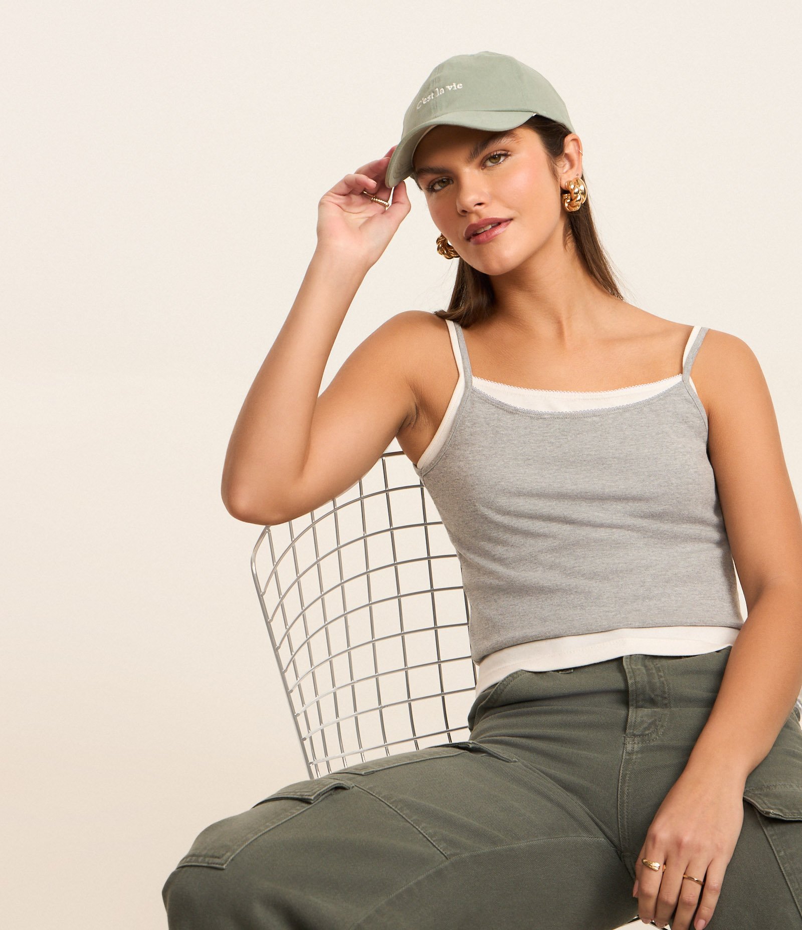 Blusa em Ribana de Alcinha com Trabalhado no Decote Cinza 4