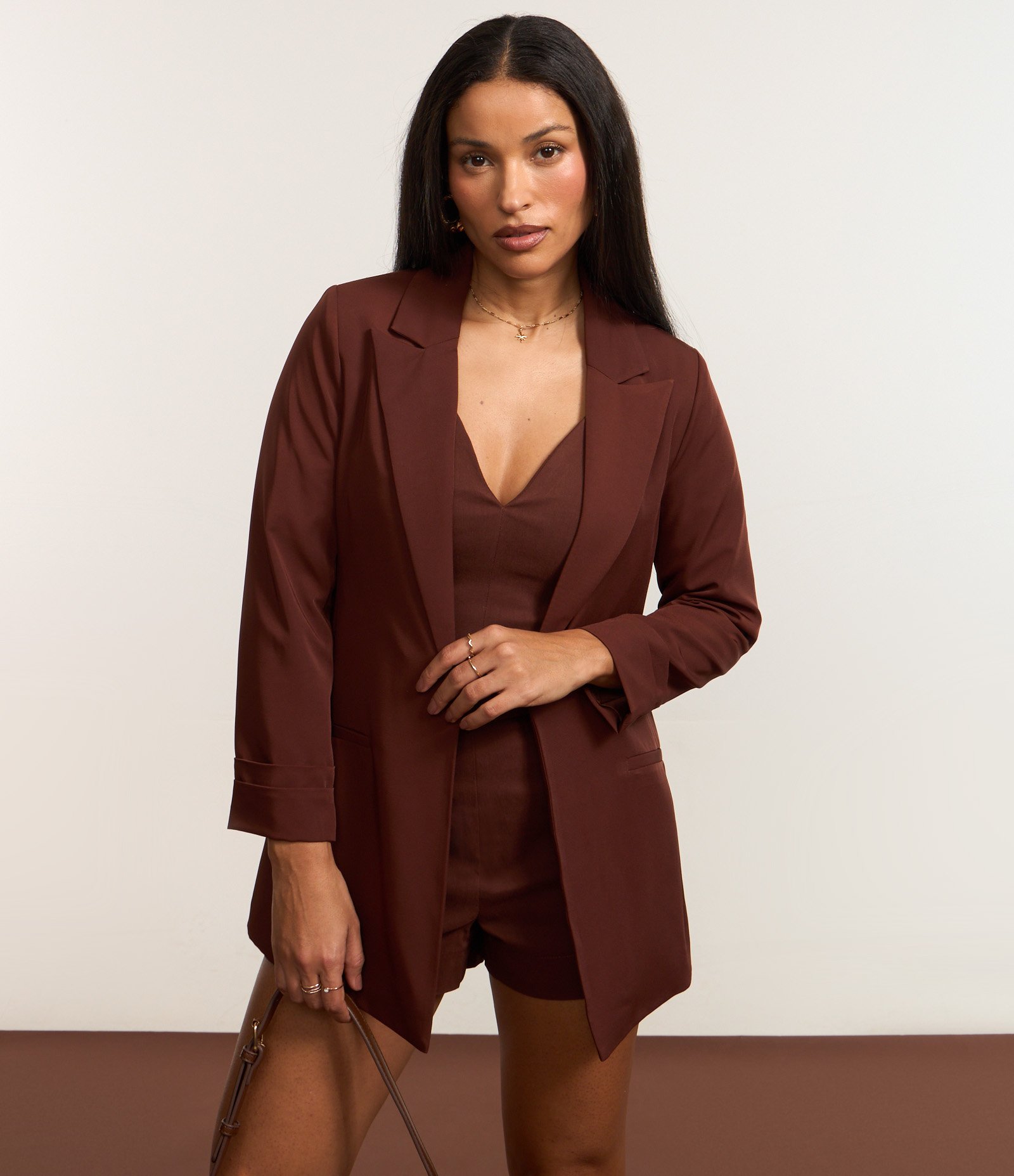 Blazer Oversized Alongado em Alfaiataria com Pregas no Punho Marrom Intenso 7