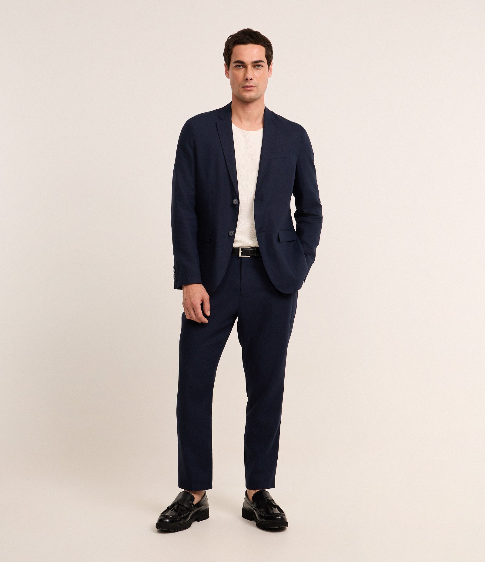 Calça Relaxed Alfaiatada em Viscolinho Azul Marinho 1