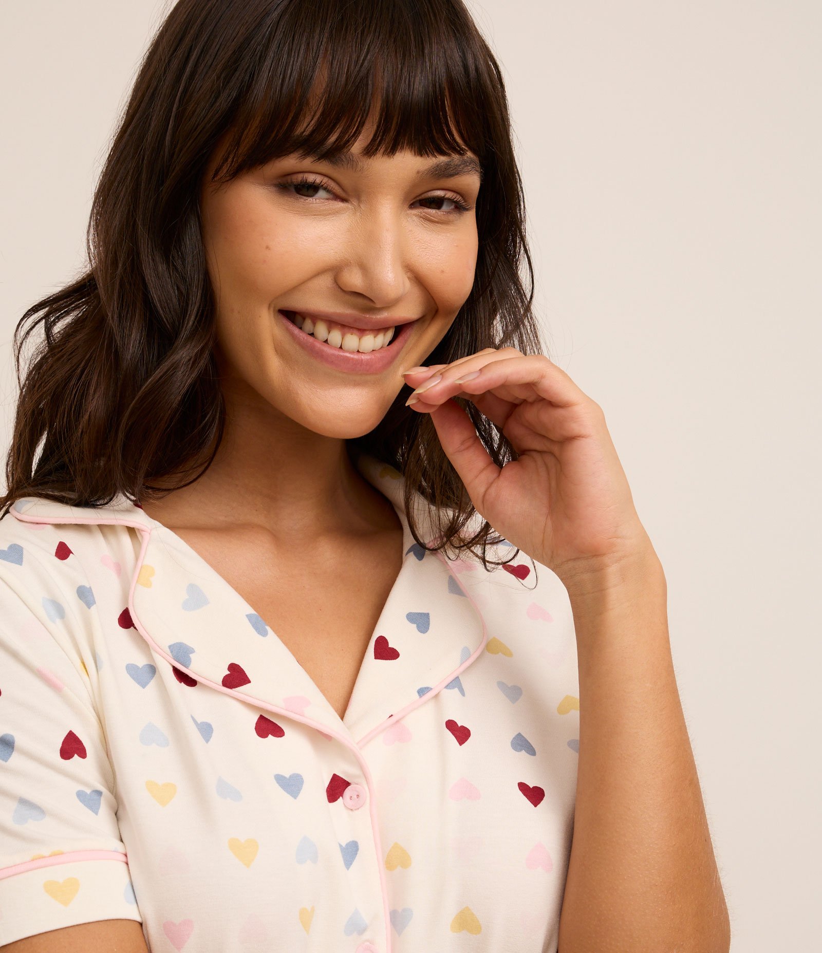 Pijama Americano Curto em Viscose com Estampa de Corações Off White 1