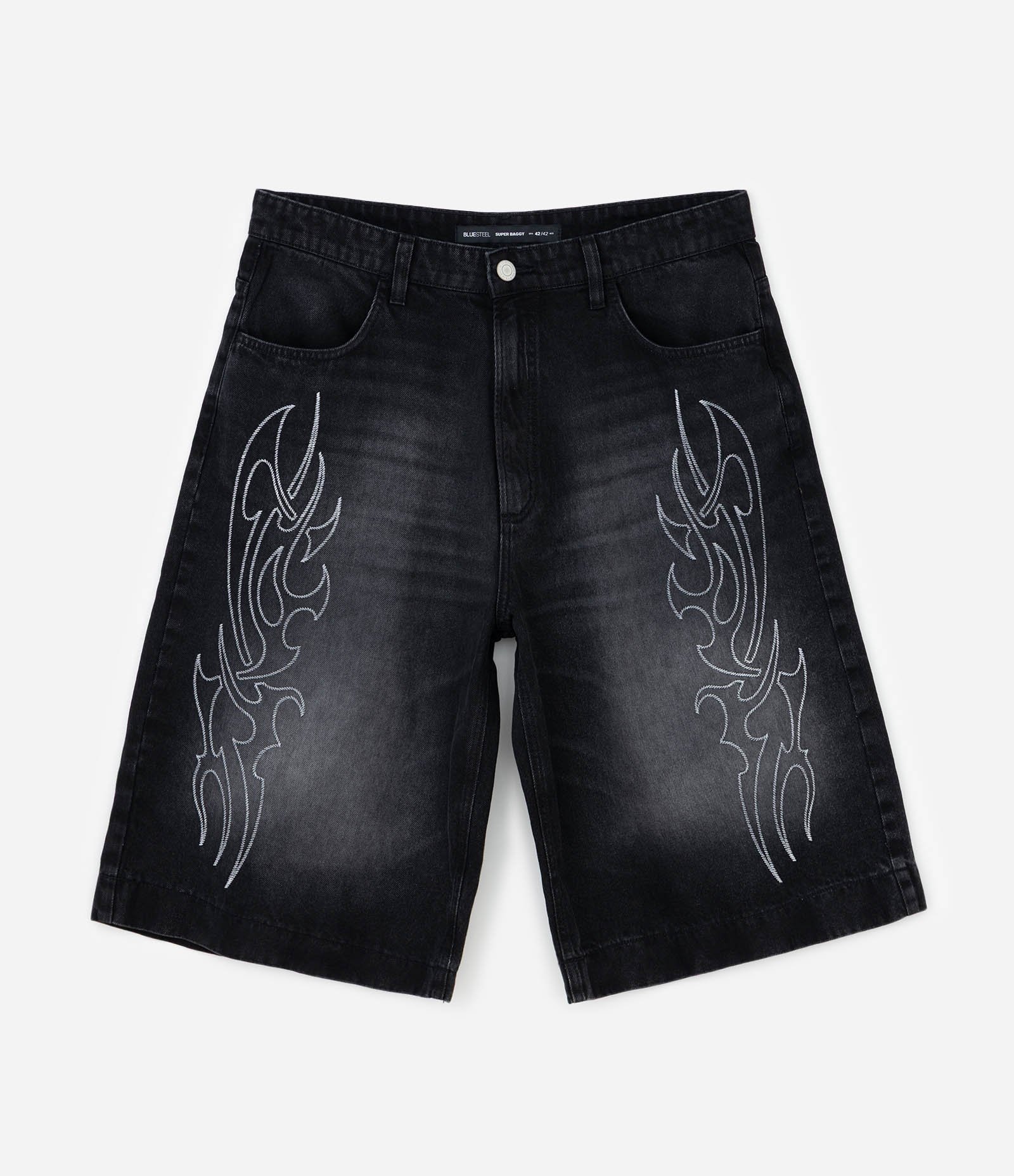 Bermuda Super Baggy em Jeans com Bordado Frontal Preto 7