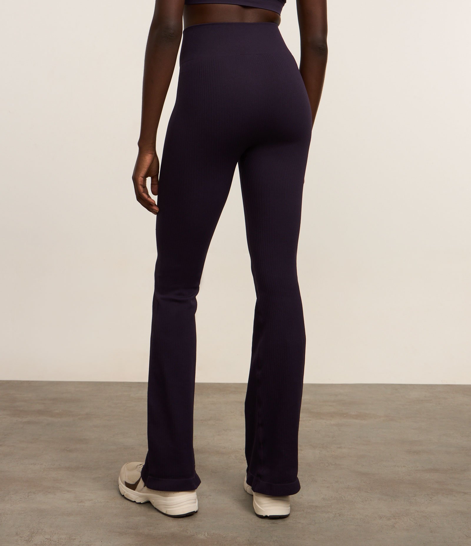 Calça Flare Esportiva Seamless Roxo 4