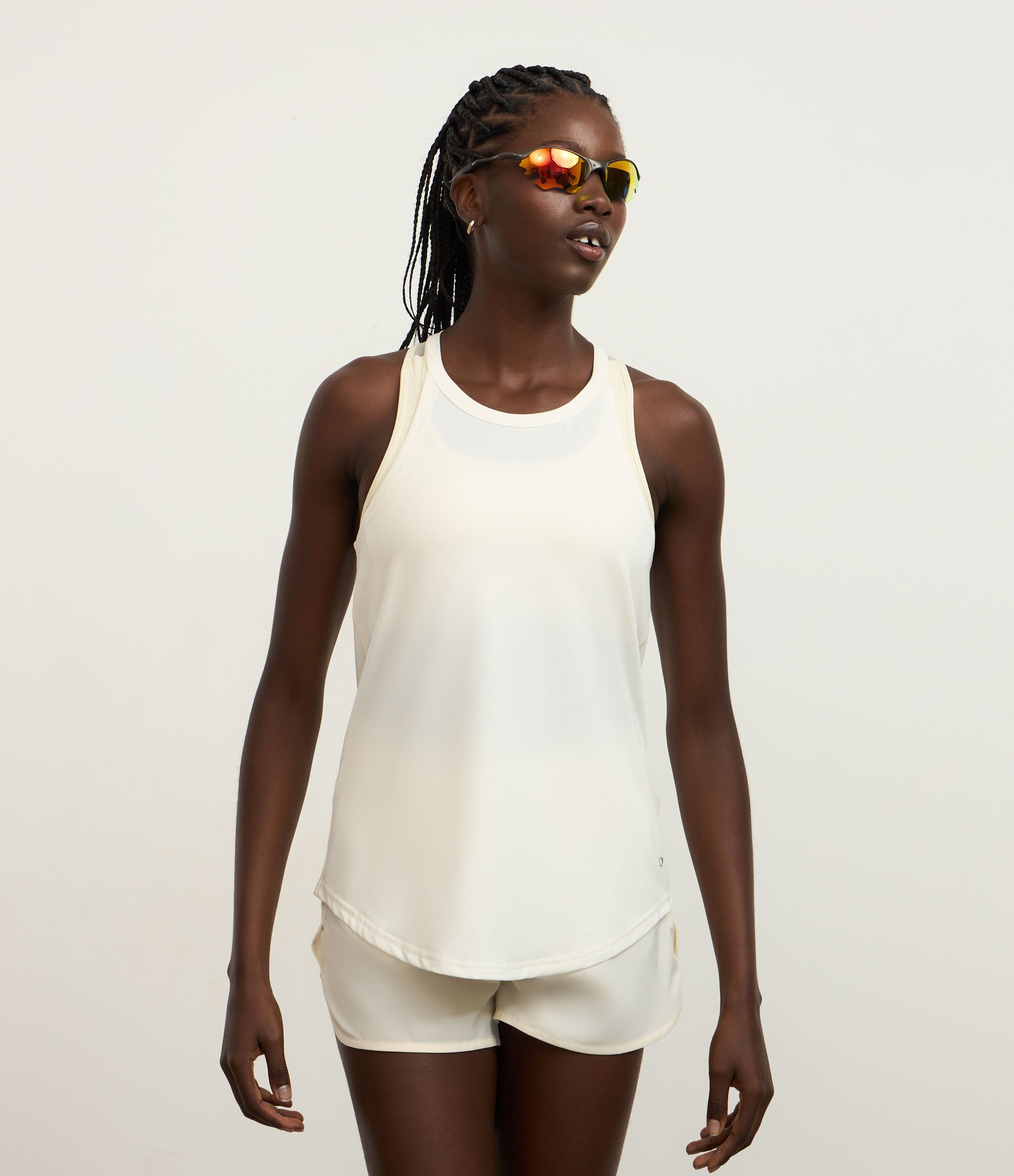 Regata Esportiva em Microfibra com Alças Finas Branco 1