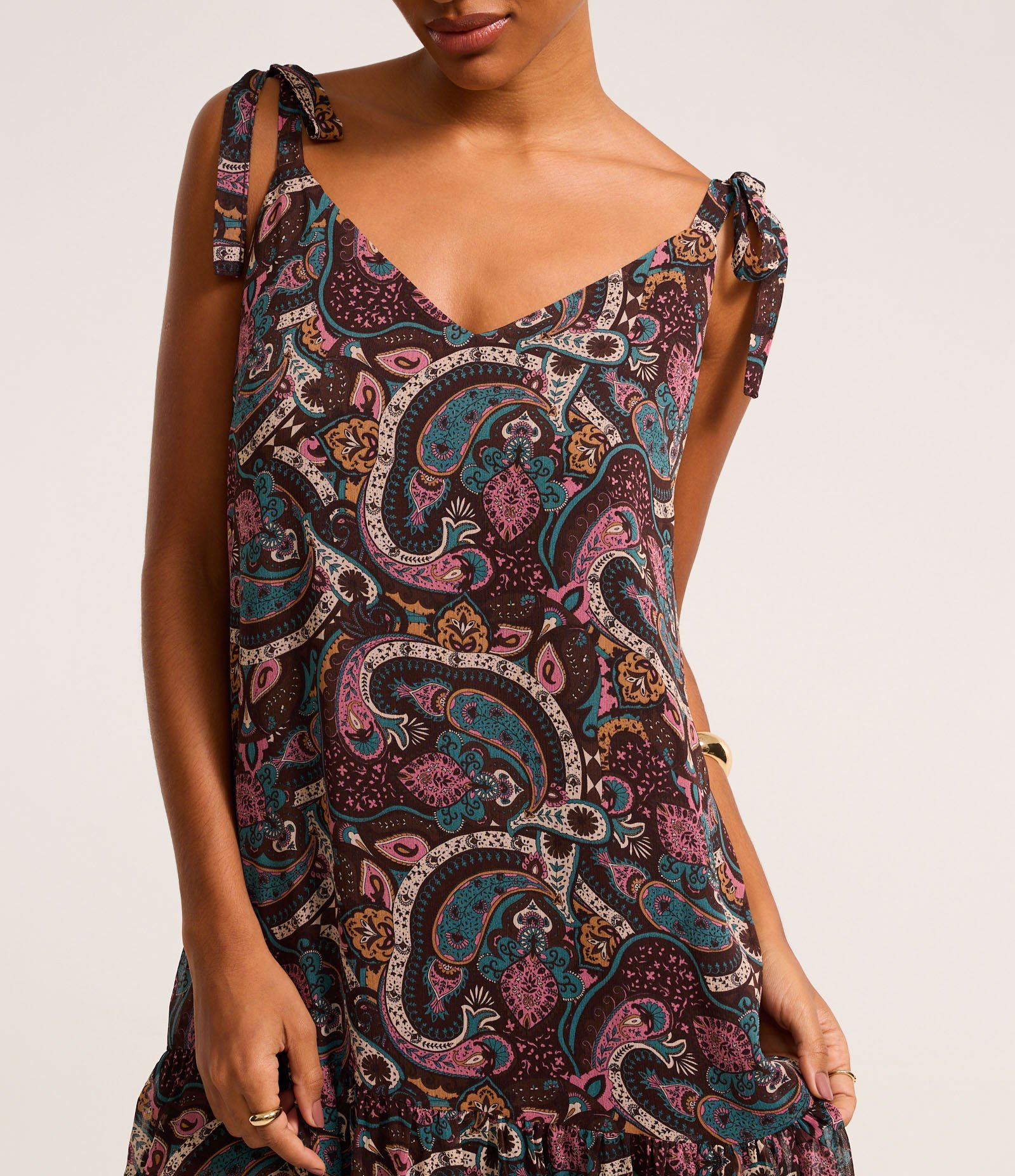 Vestido Longo em Chiffon com Laço no Ombro e Estampa Paisley Marrom 6