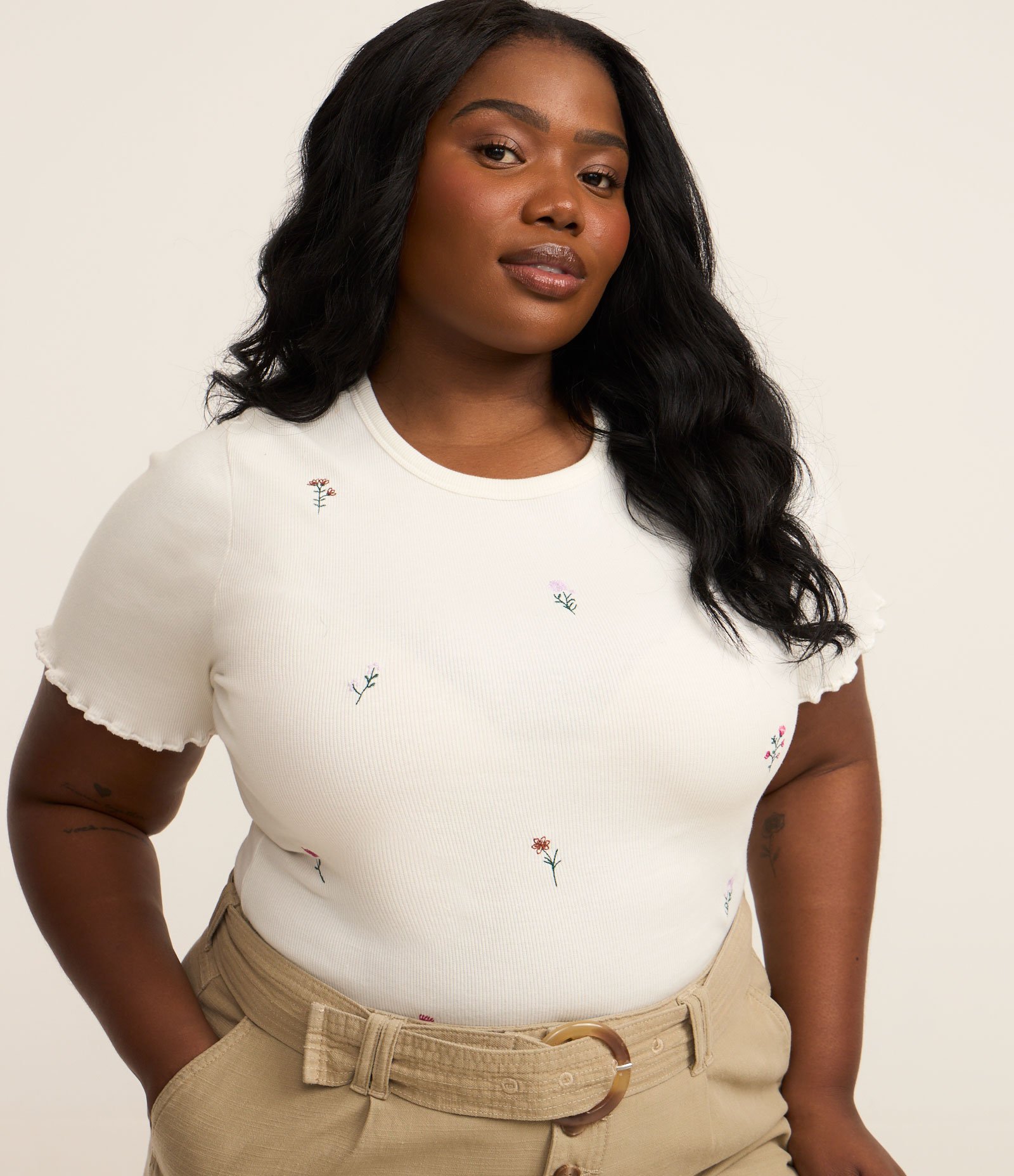 Blusa em Ribana com Flores Curve & Plus Size Branco 1