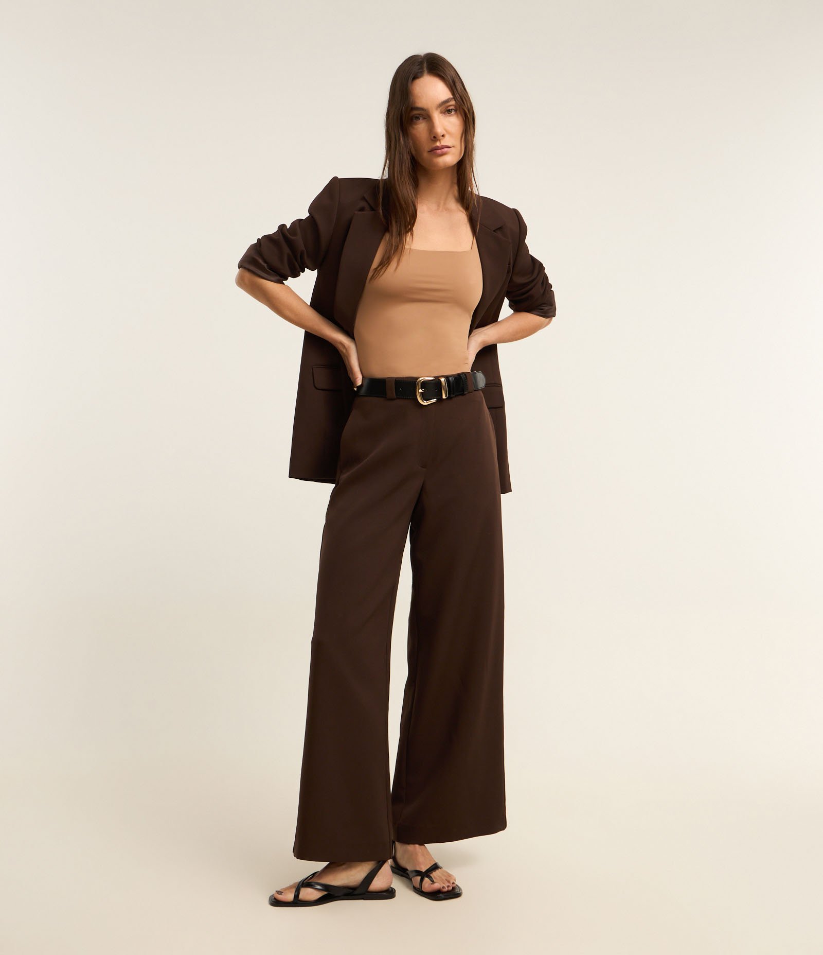 Blusa em Poliamida com Decote Quadrado Bege 2