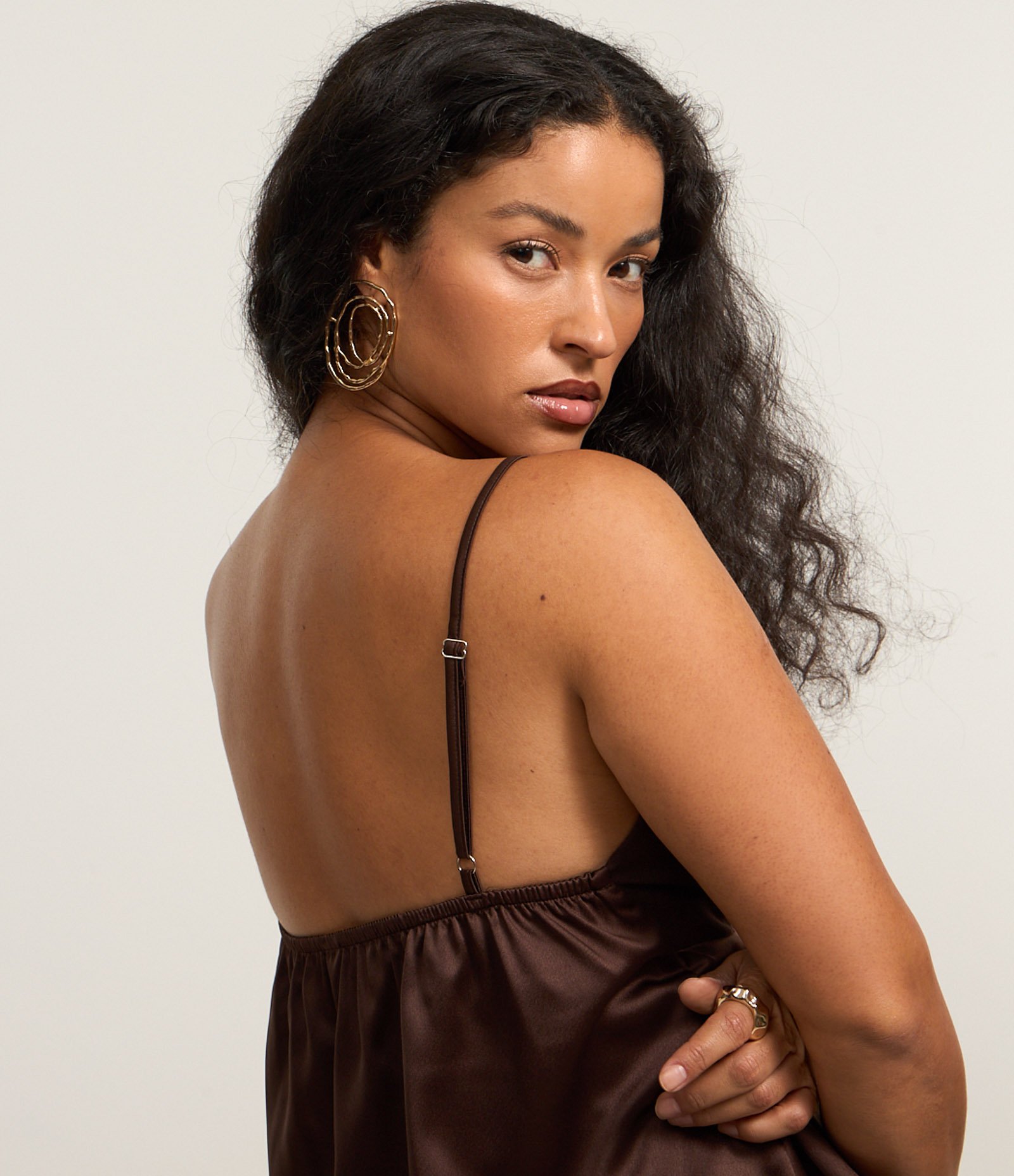 Blusa Godê Acetinada com Alcinhas Finas 4