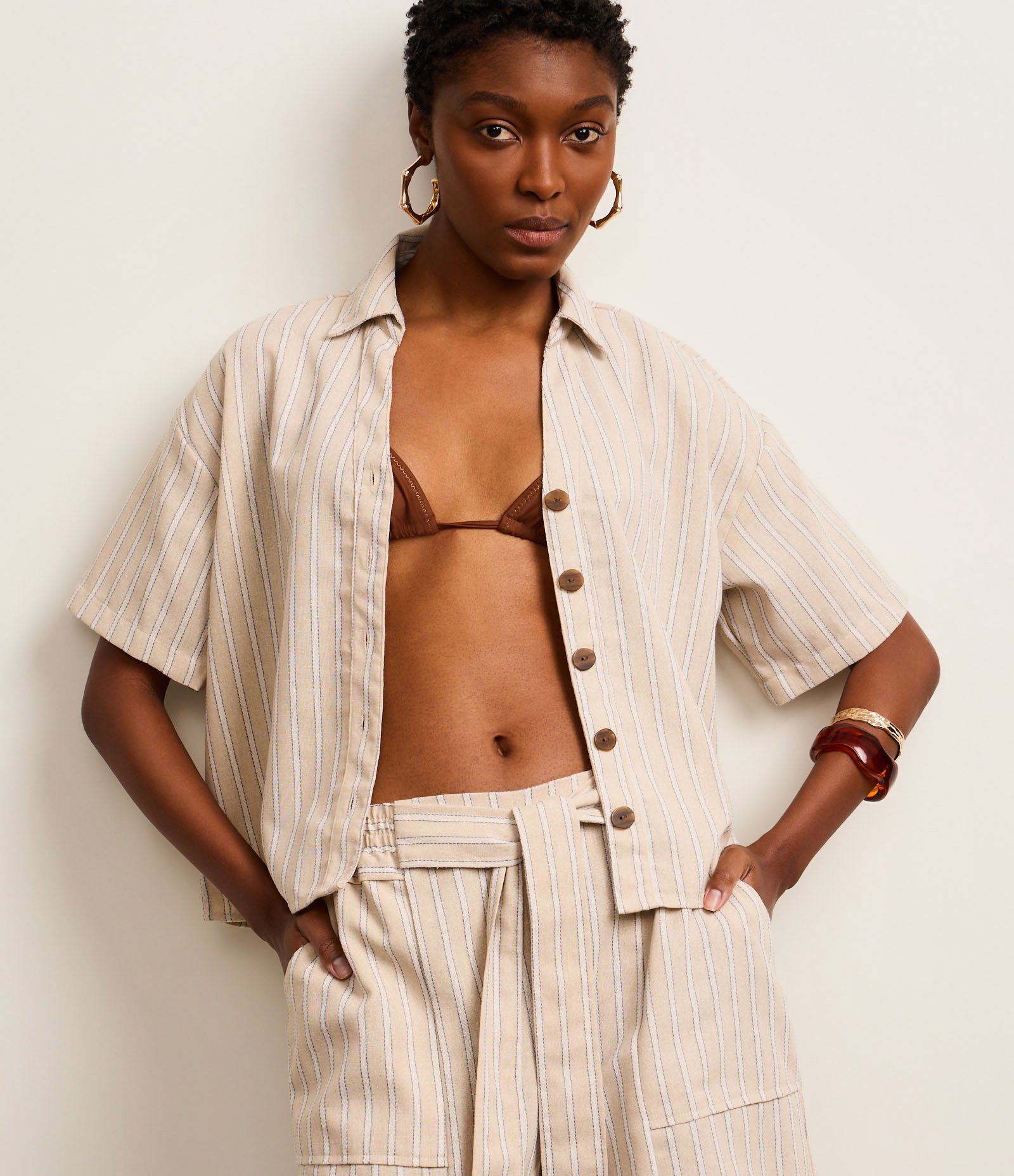 Camisa em Viscolinho com Listras de Fio Tinto Bege 3