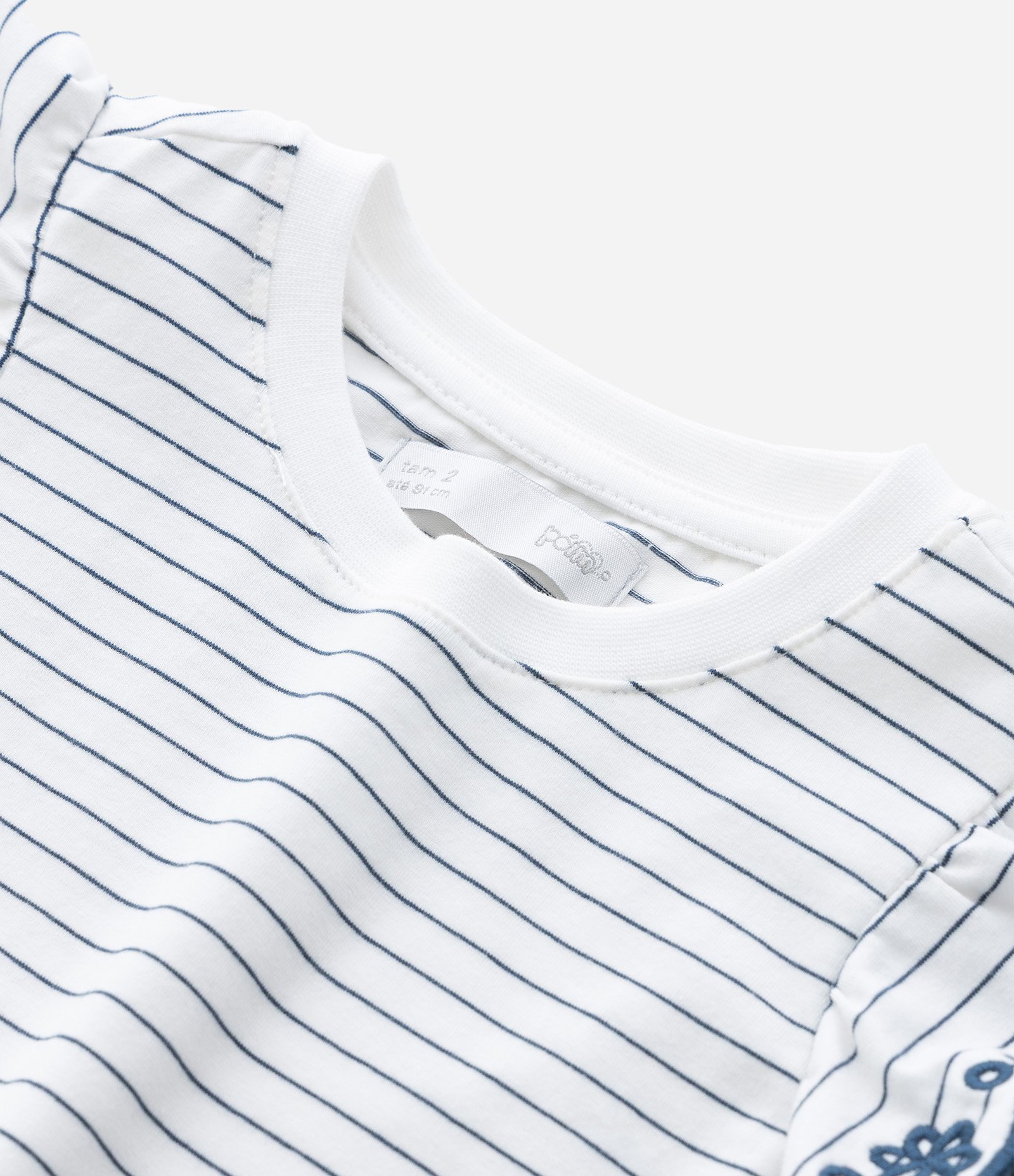 Camiseta Infantil com Bordados e Frufrus - Tam 1 a 6 Anos Branco 4