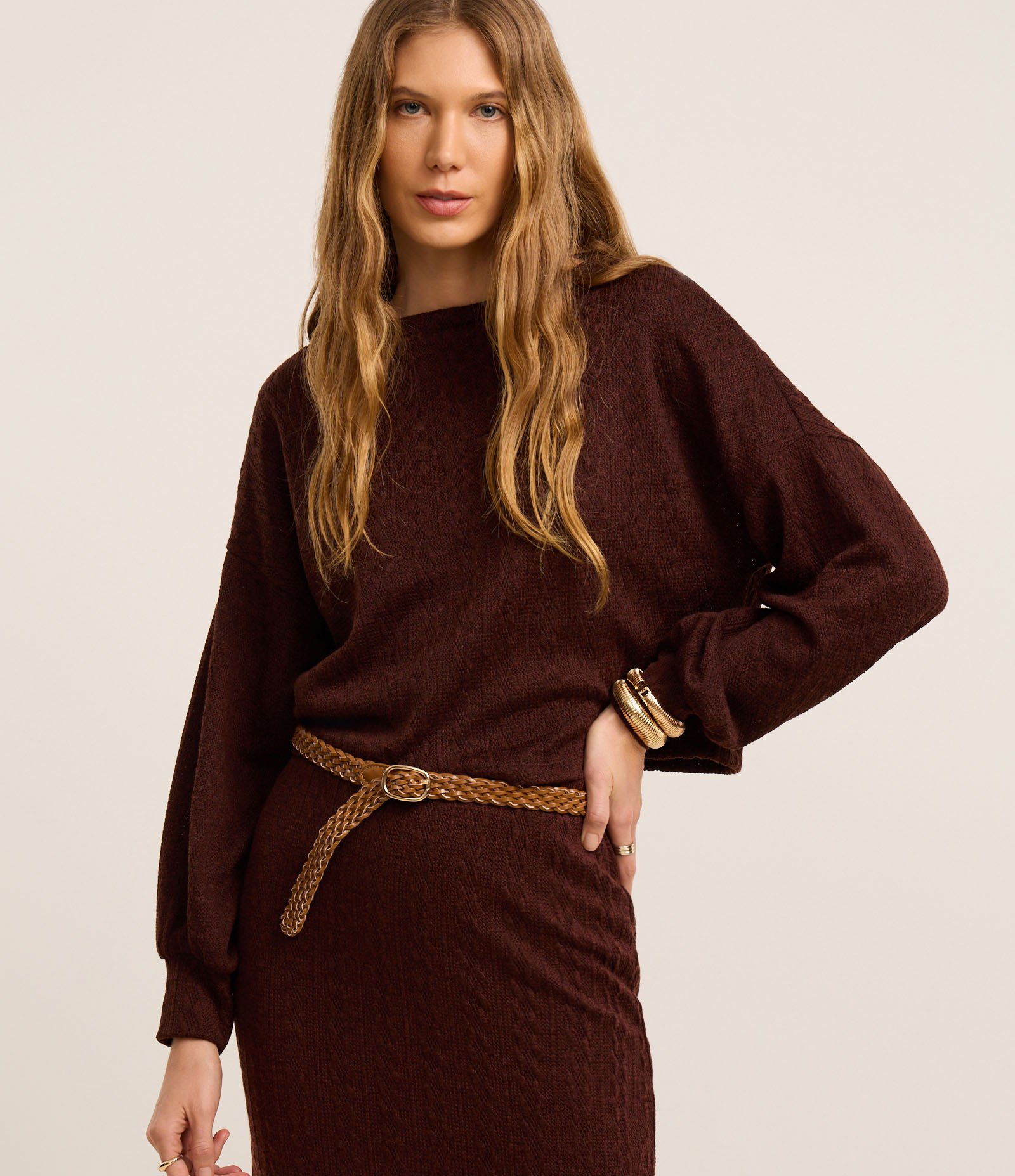 Suéter em Tricô com Ponto Diferenciado eManga Bufante Marrom 1