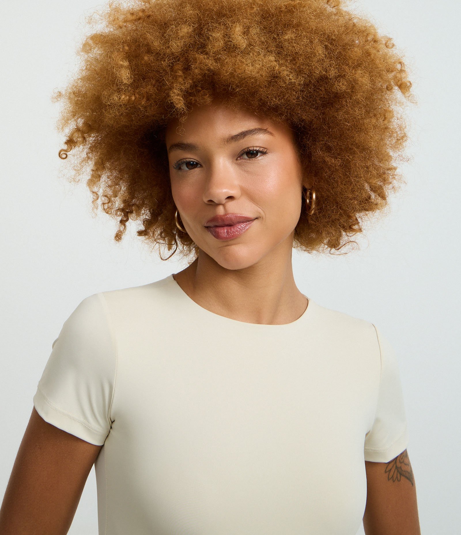 Body Básico em Poliamida com Mangas Curtas Bege Claro 4