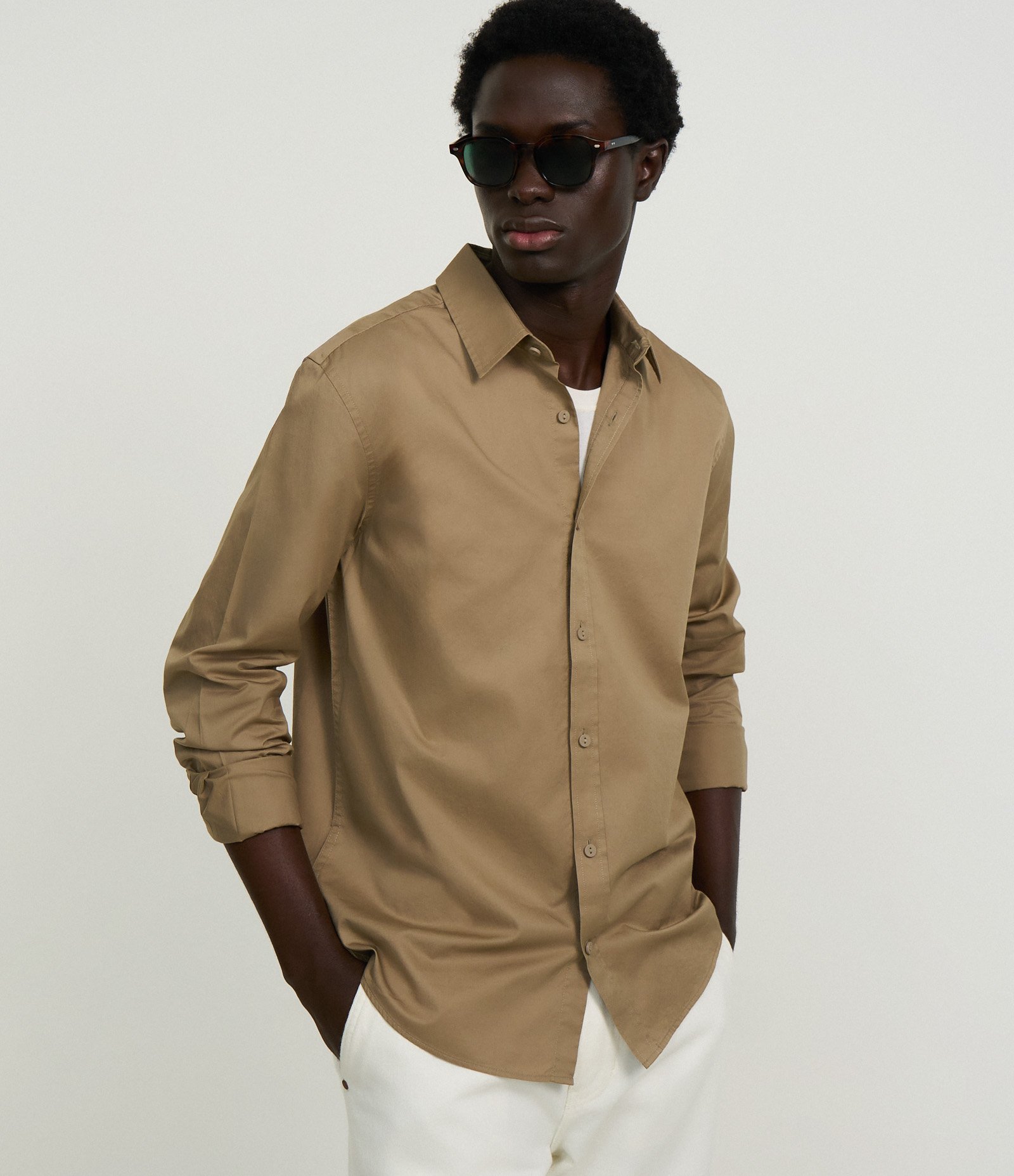 Camisa Regular em Sarja Amaciada Bege 1